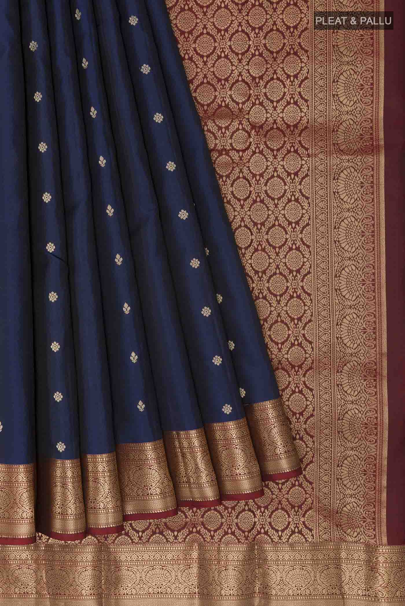 pleats pallu