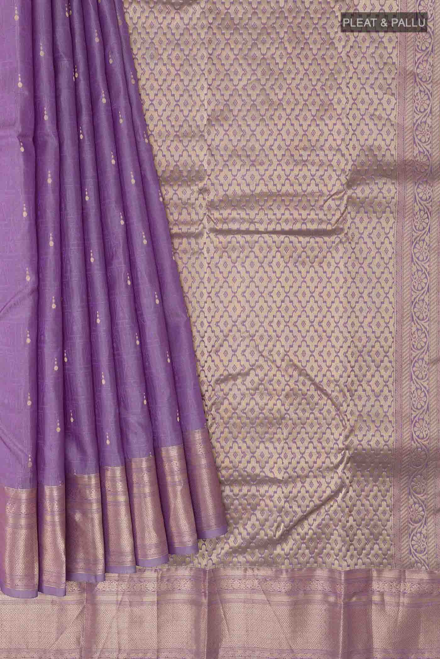 pleats pallu