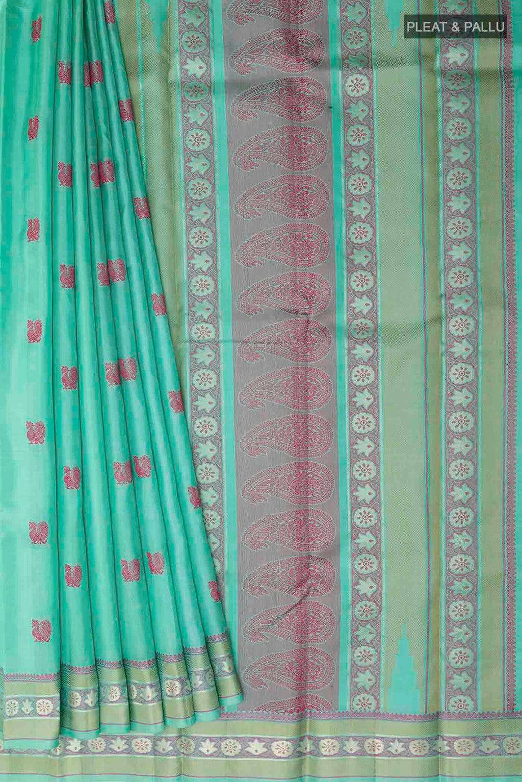 pleats pallu