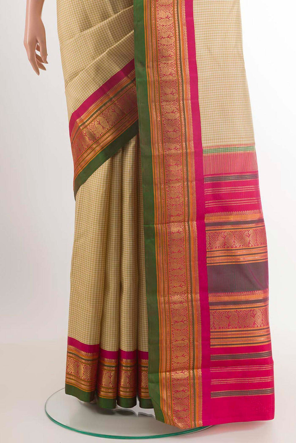 Pleats and pallu of Olive Green Kanjivaram Silk Saree with Checked design on the body and Ganga Jamuna Border. 