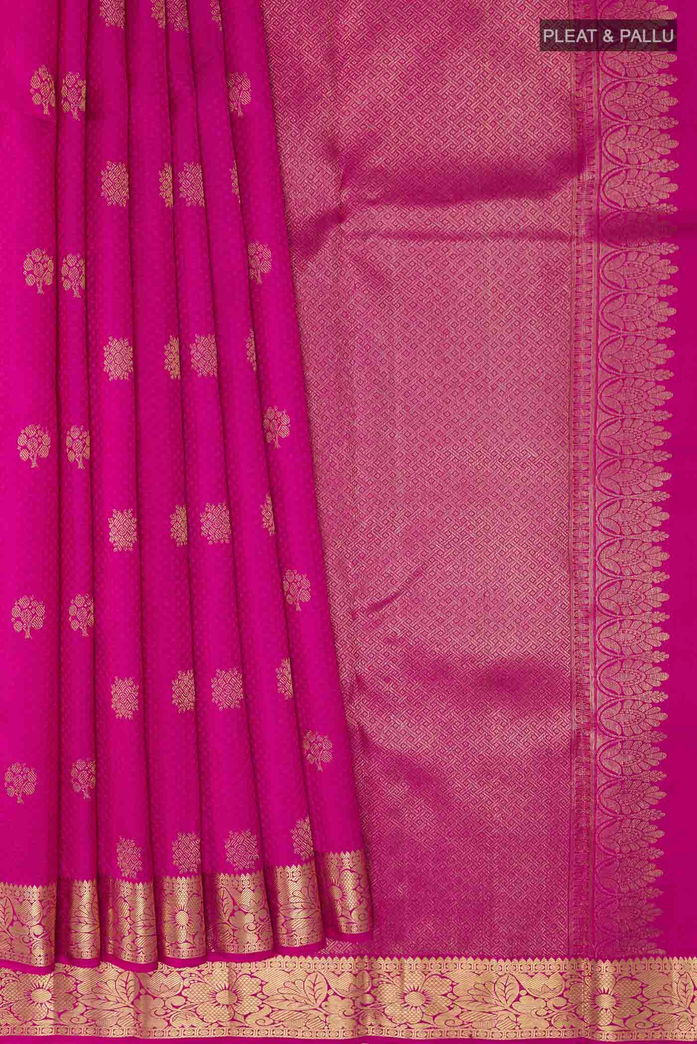pleats pallu