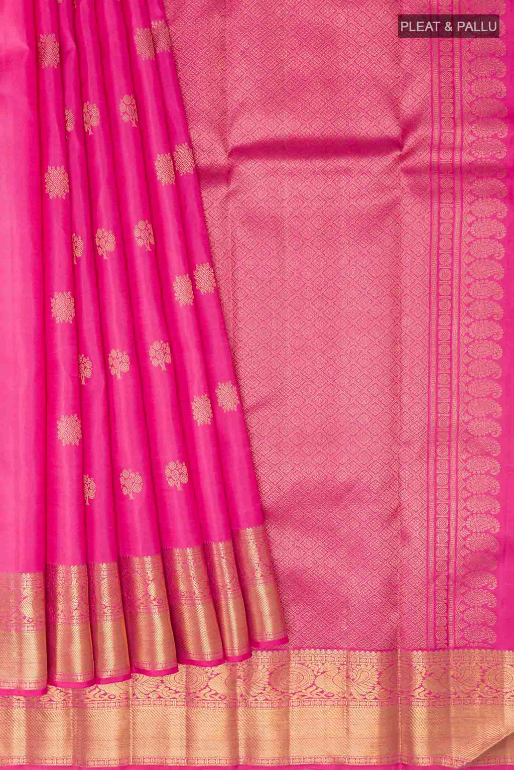 pleats pallu