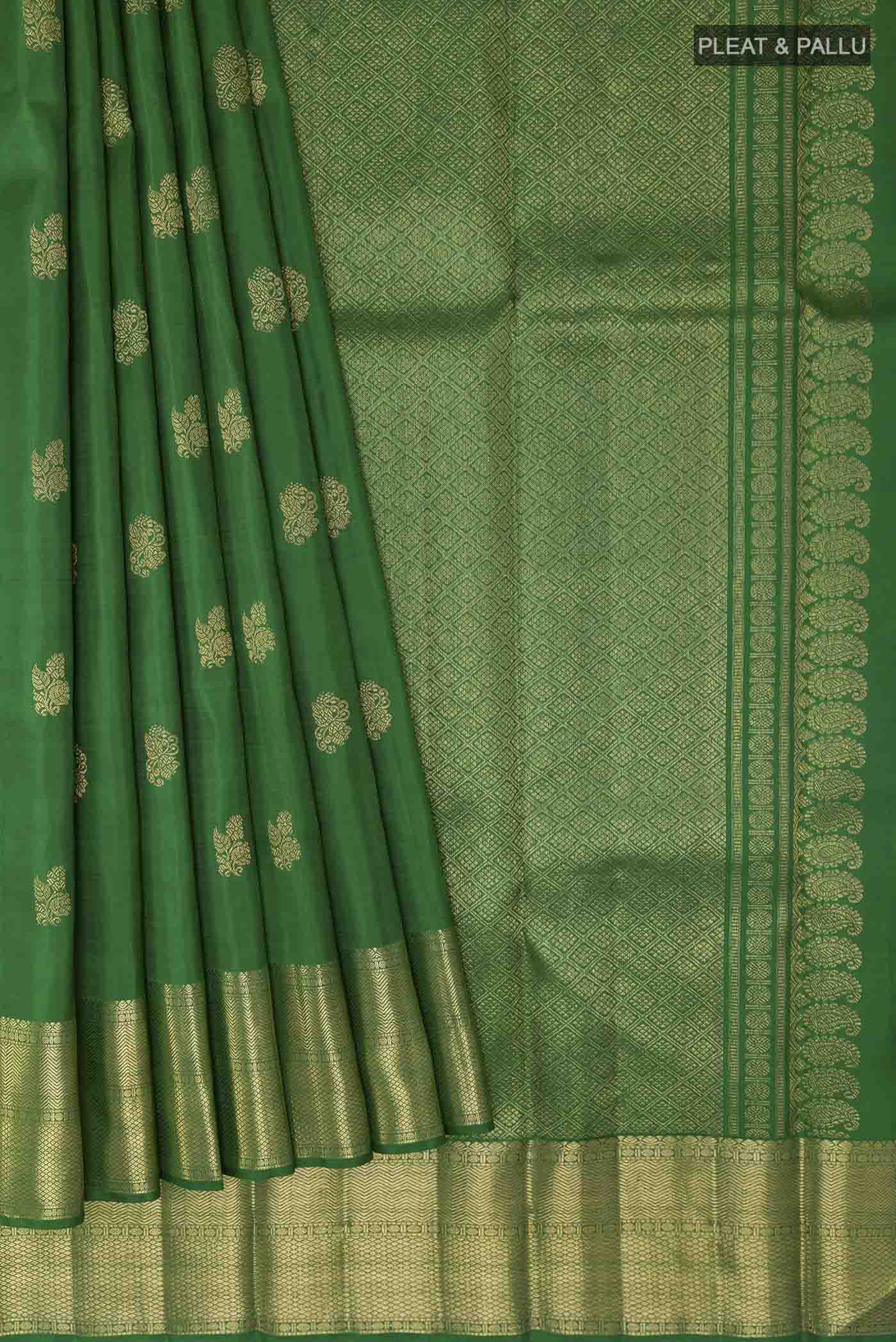 pleats pallu