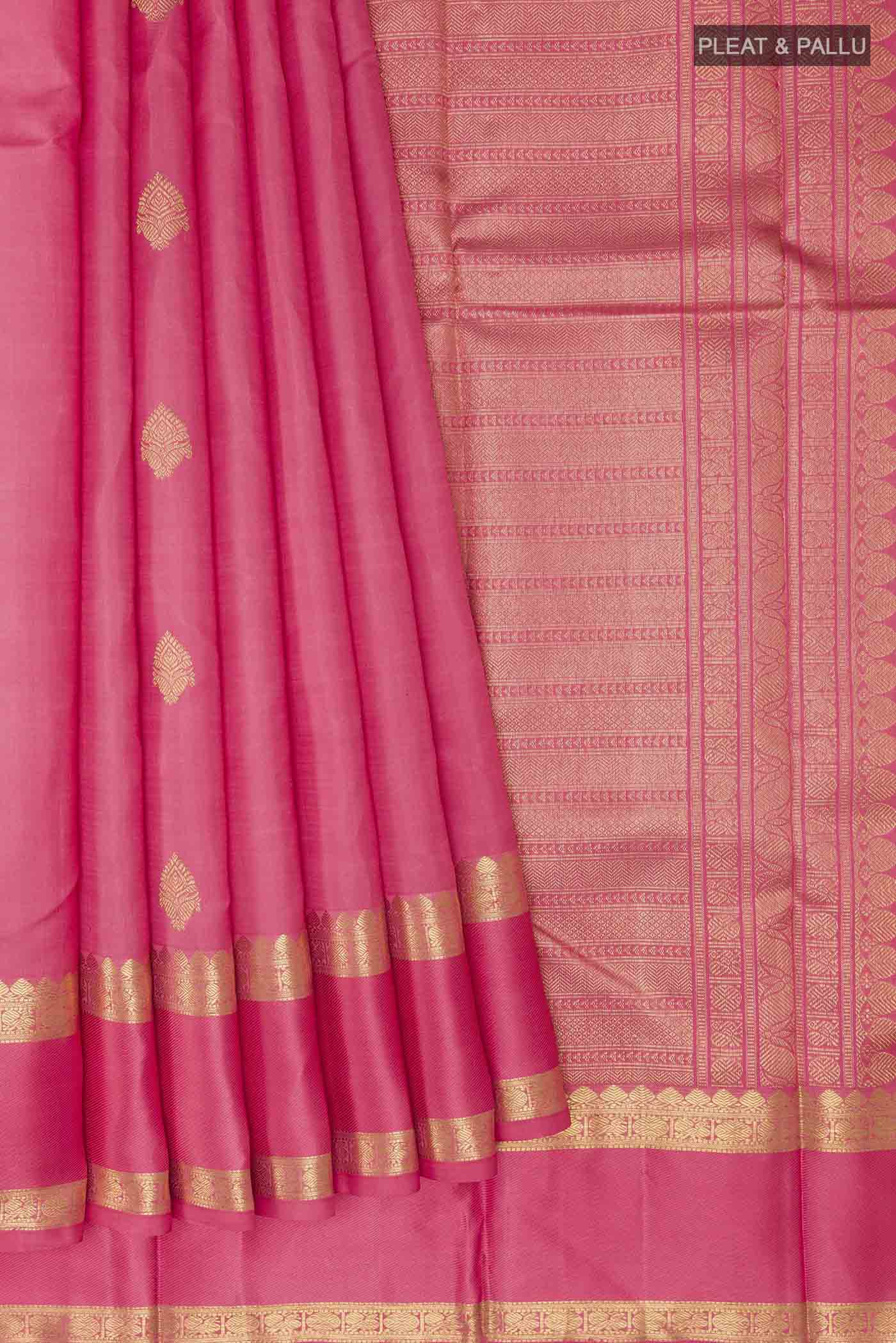 pleats pallu