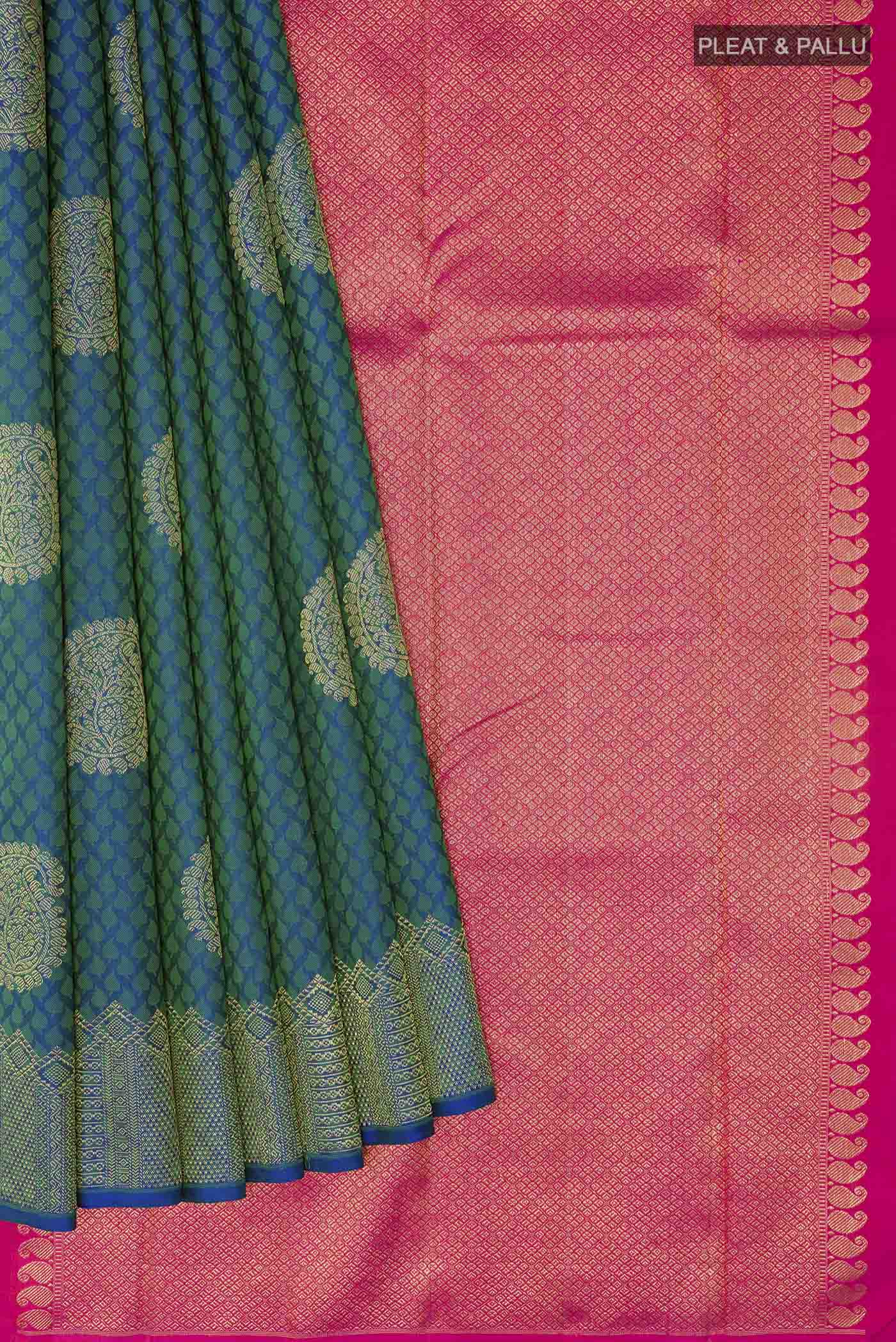 pleats pallu