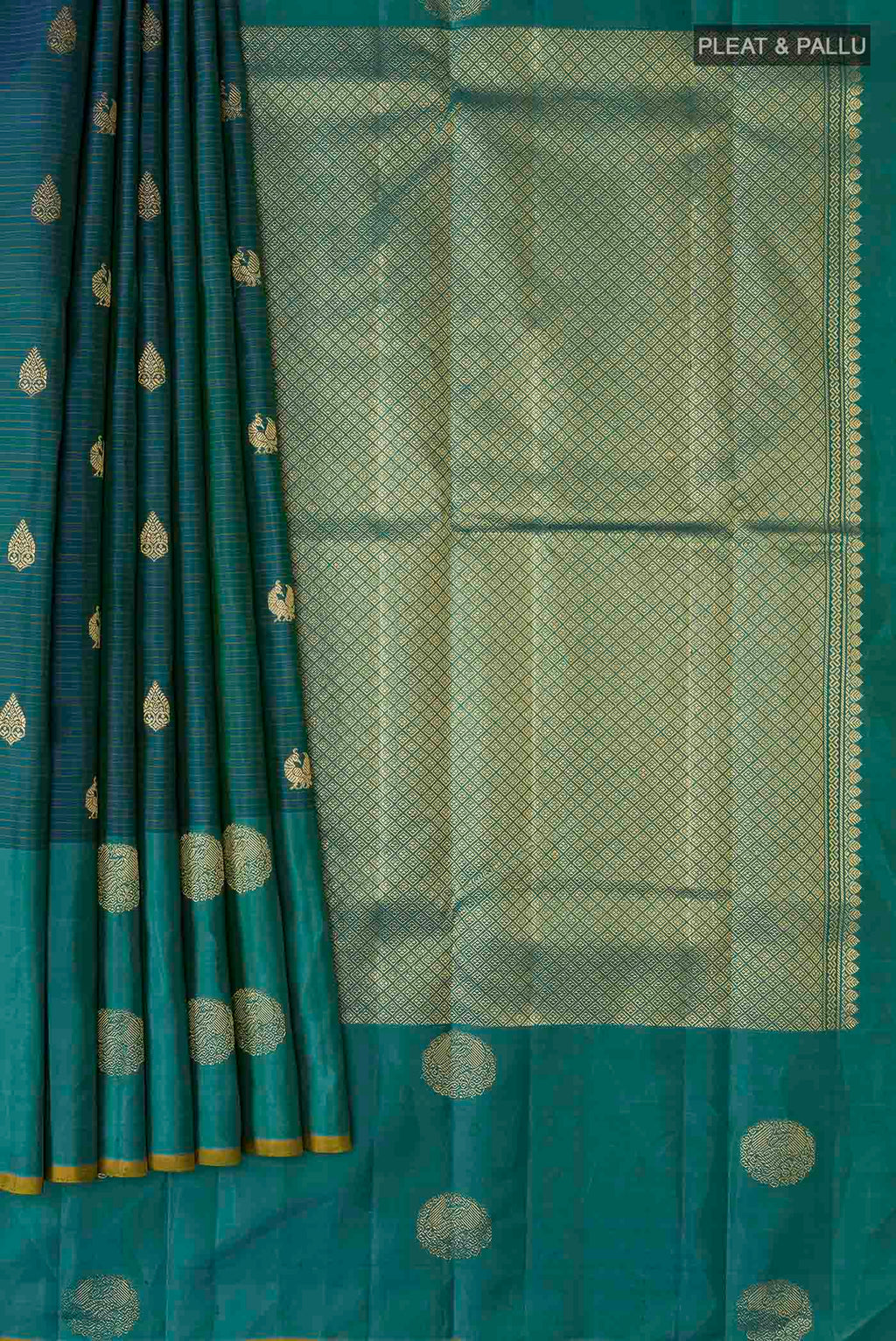 pleats pallu
