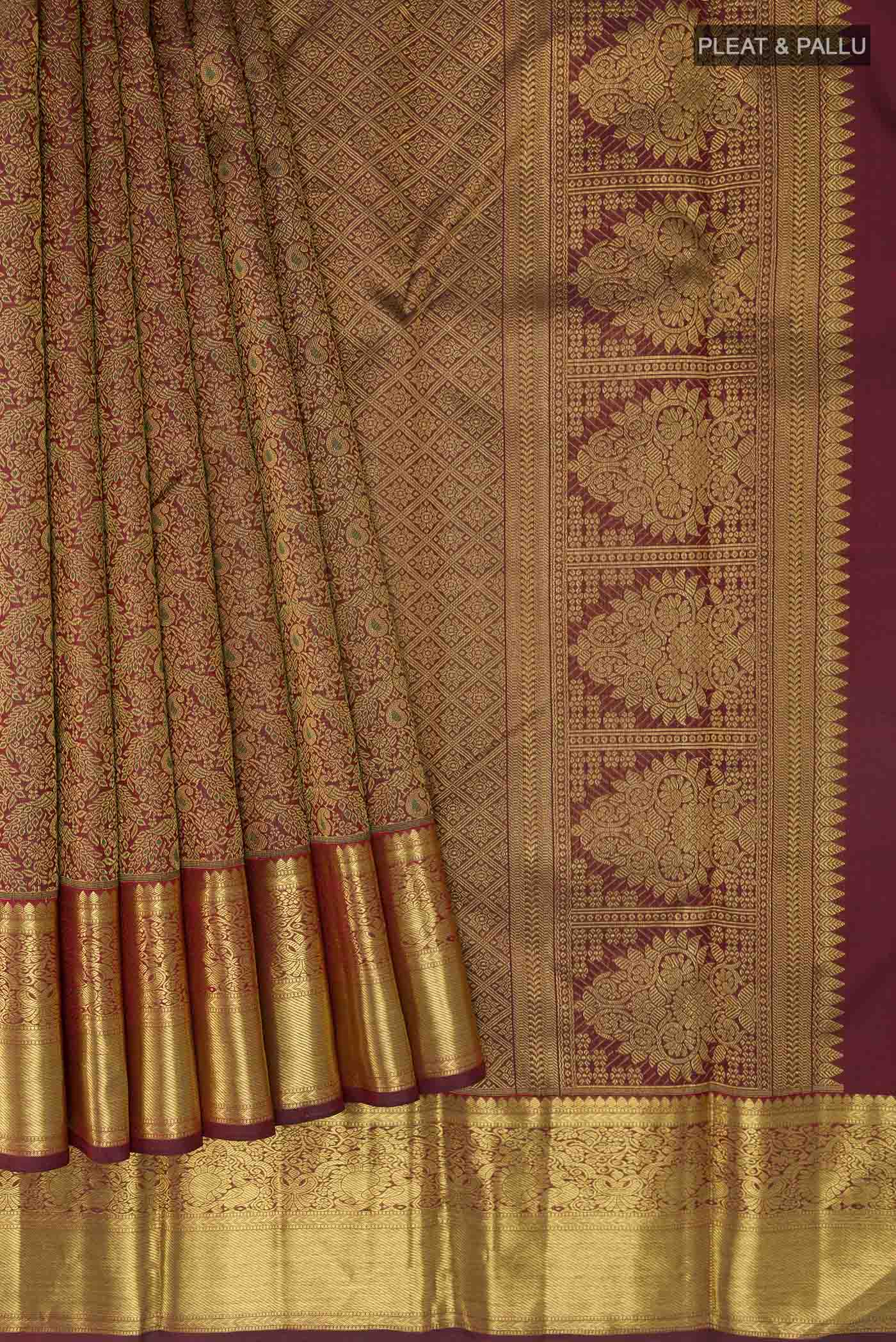 pleats pallu