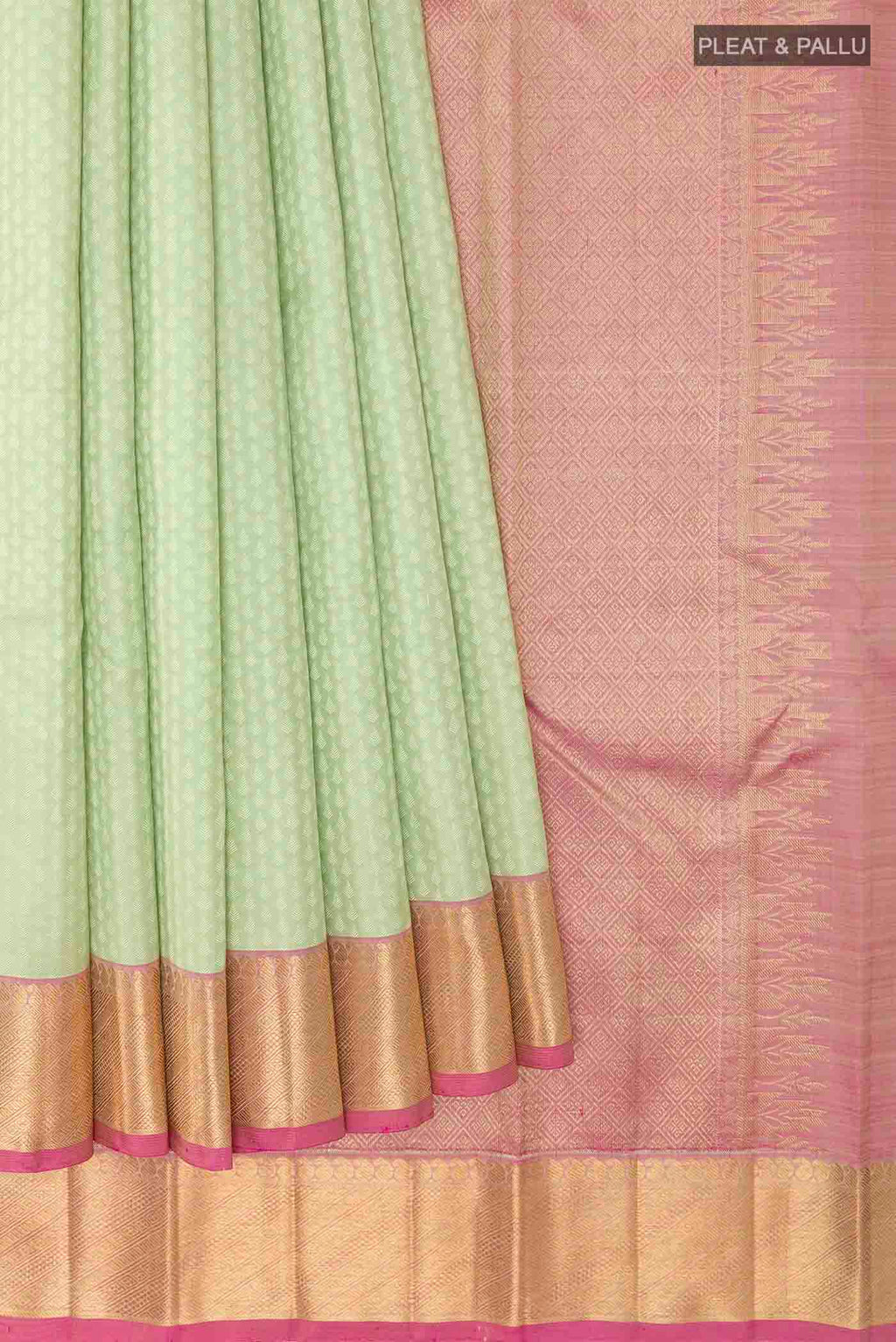 pleats pallu