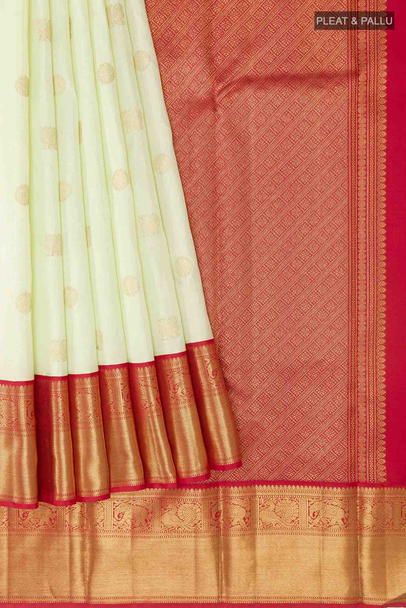 pleats pallu