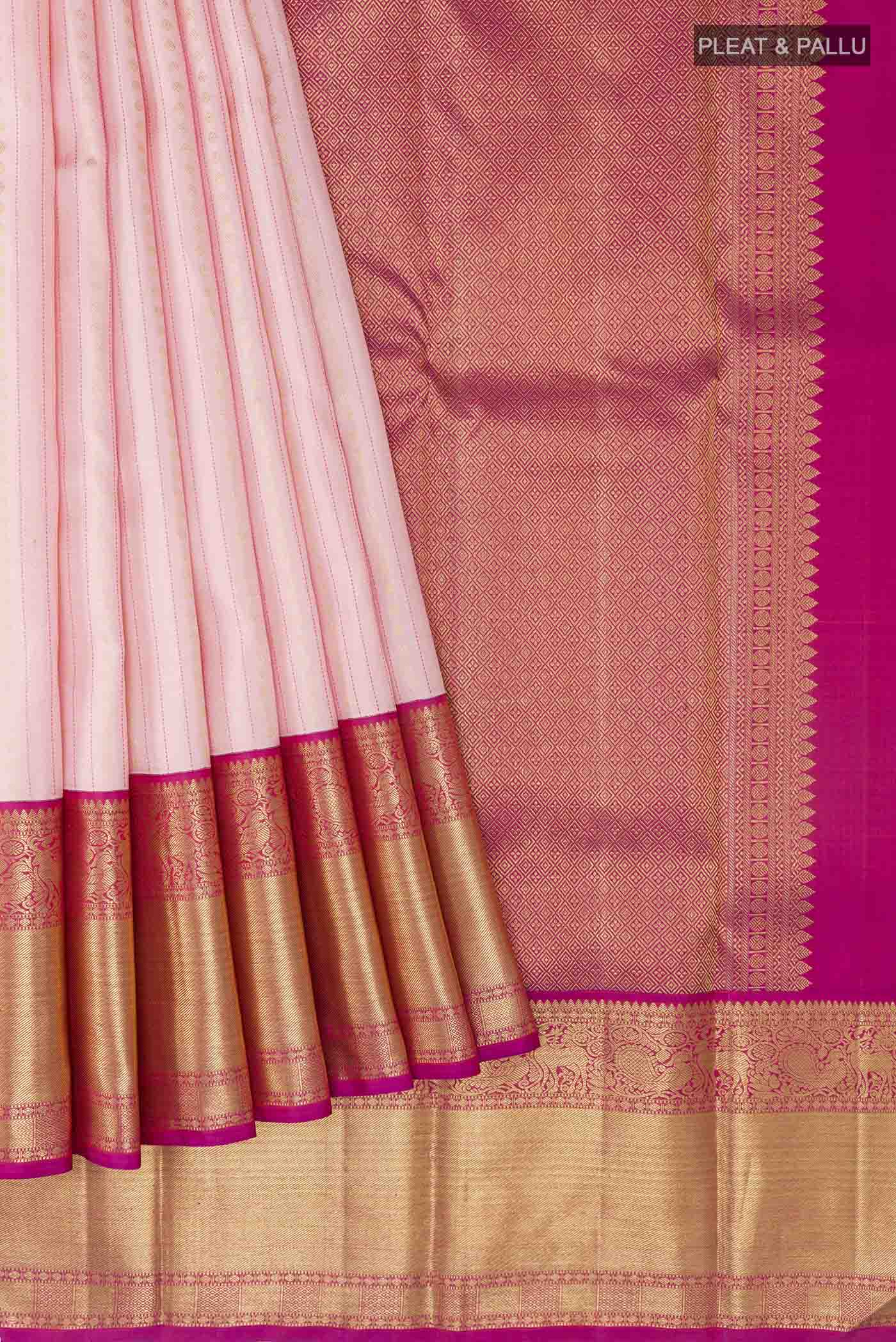pleats pallu