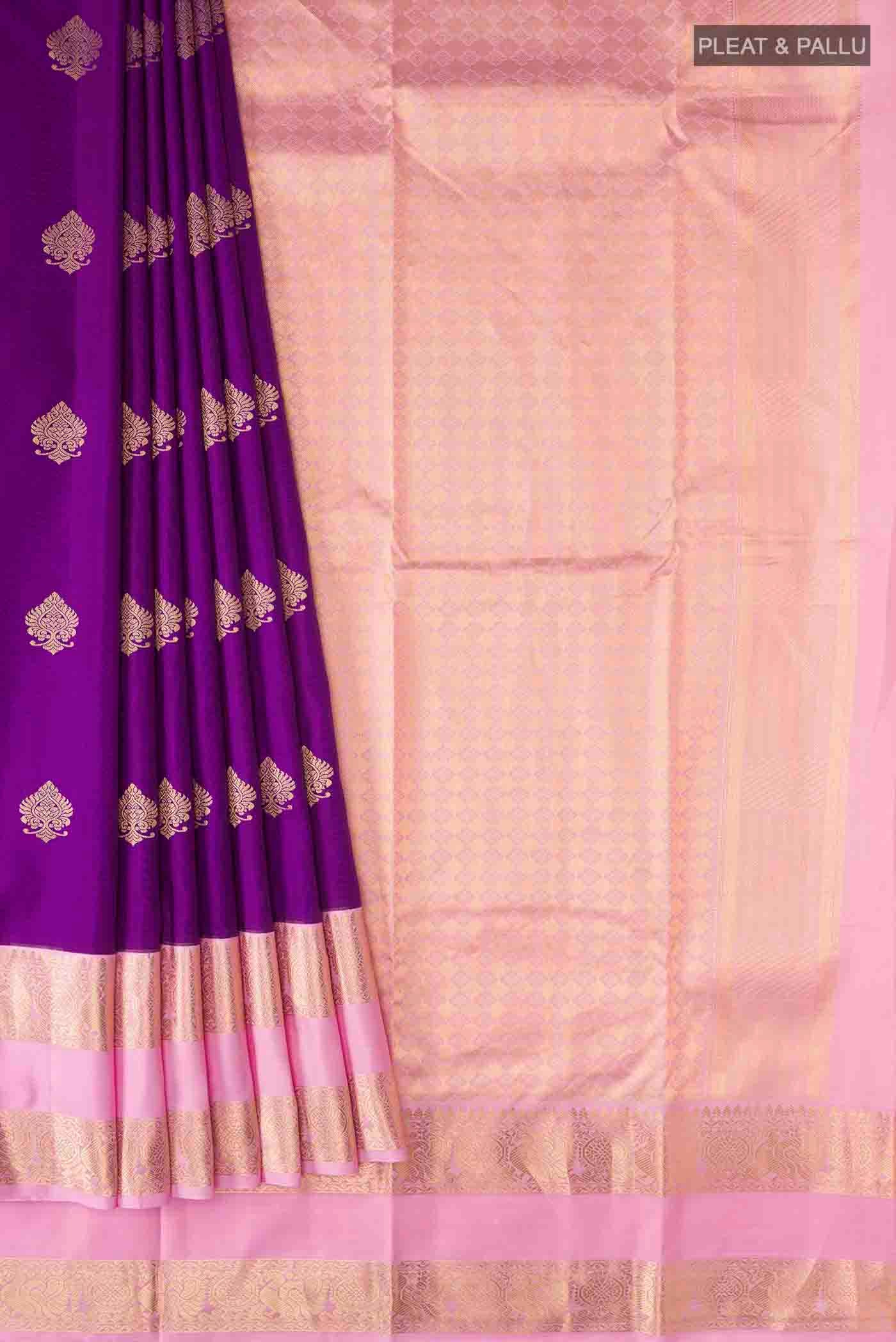 pleats pallu