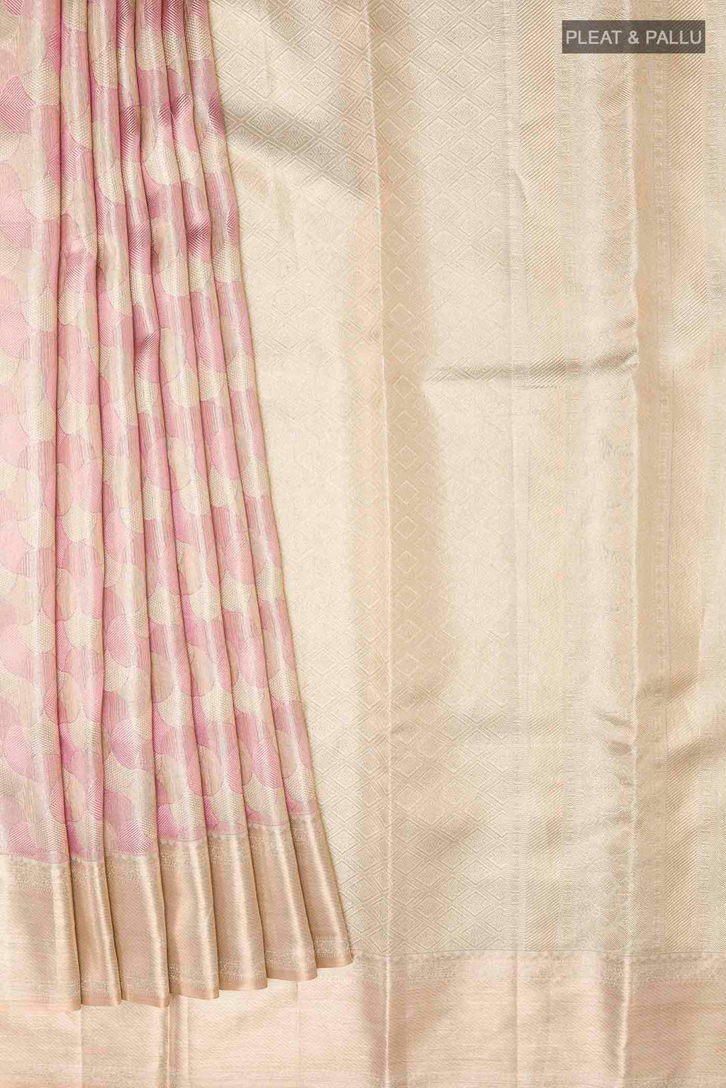 pleats pallu
