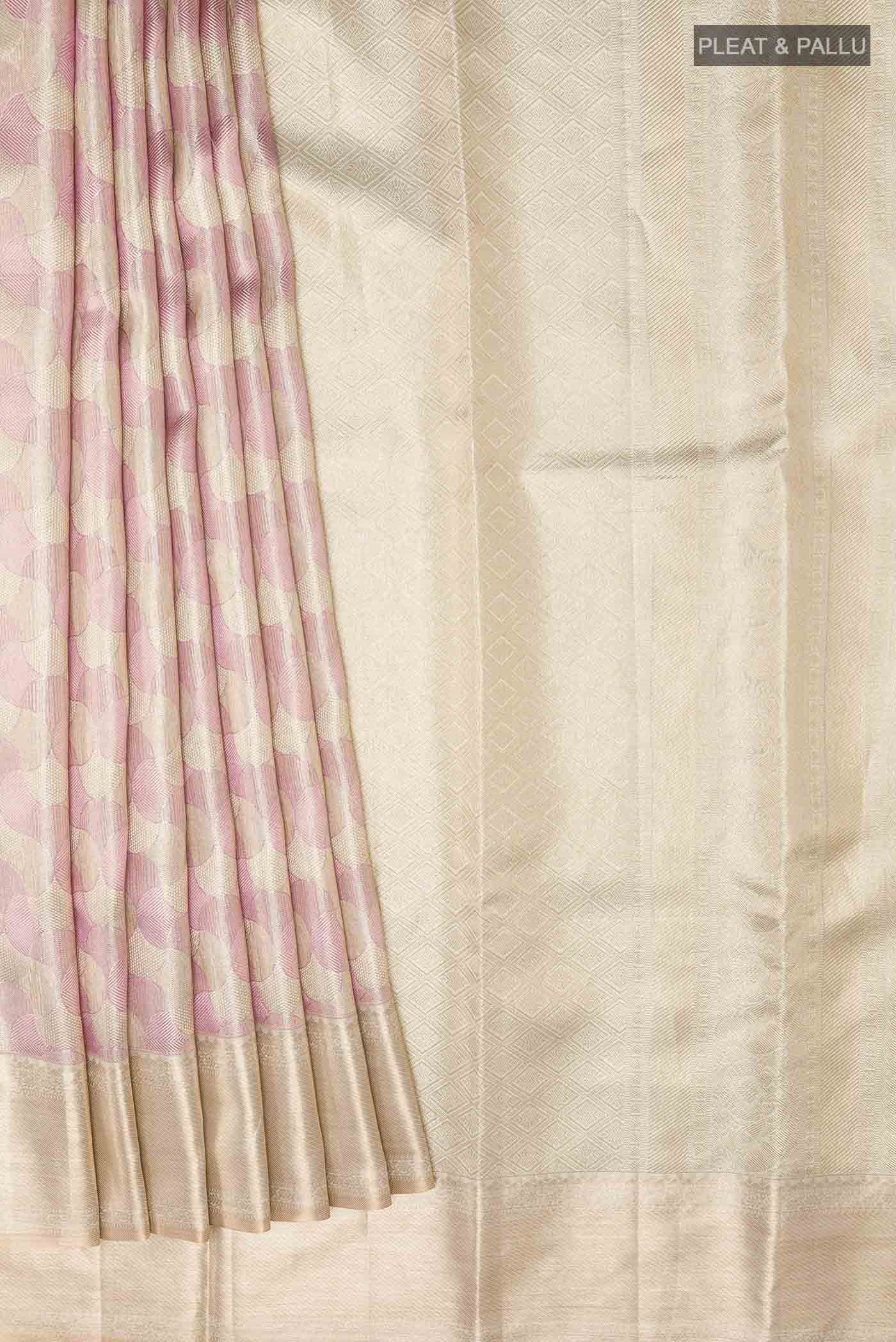 pleats pallu