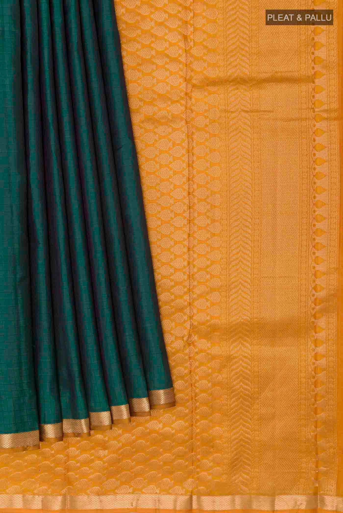 pleats pallu