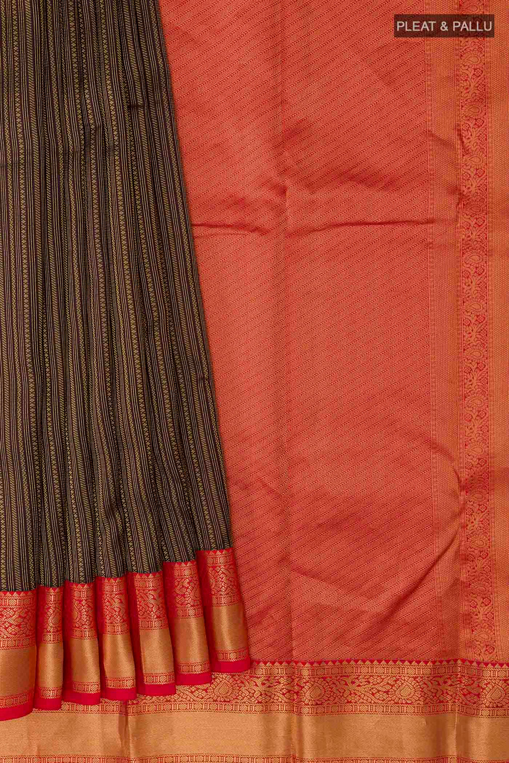 pleats pallu