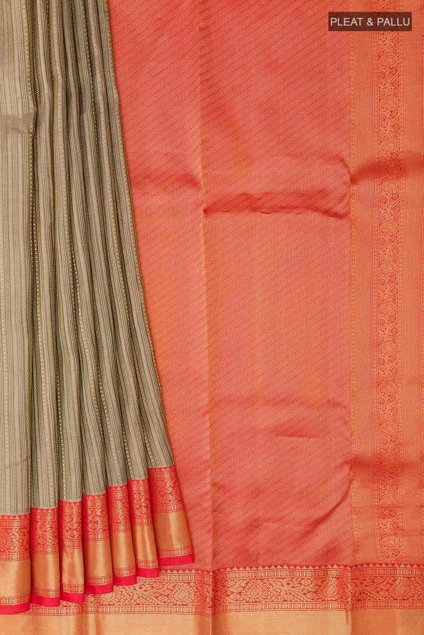 pleats pallu