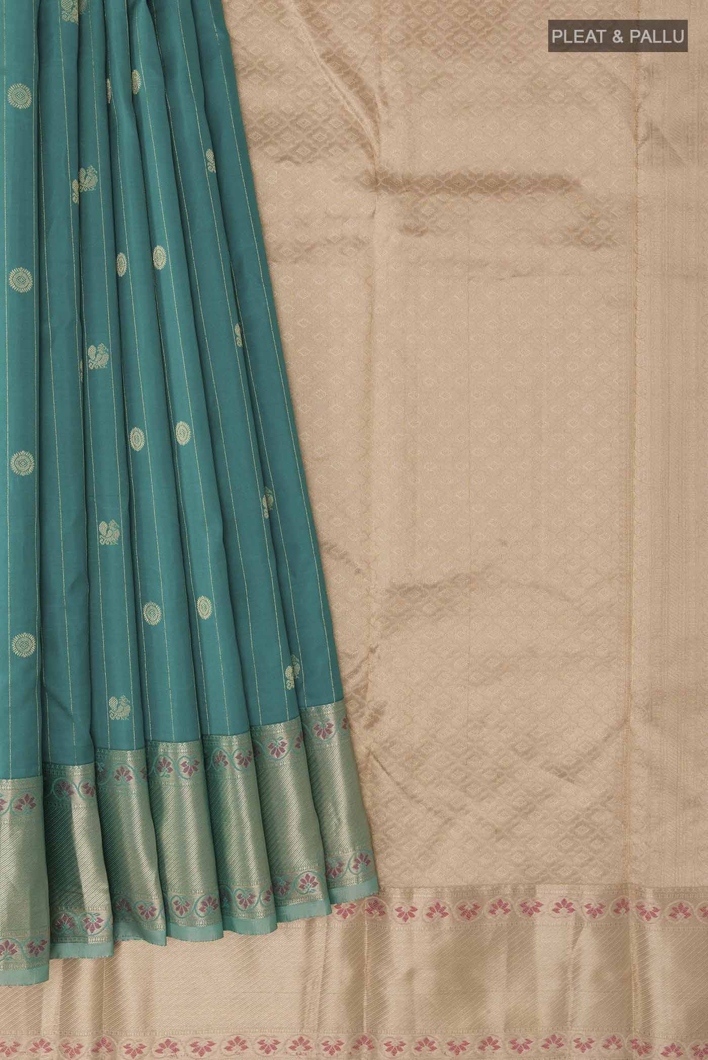 pleats pallu