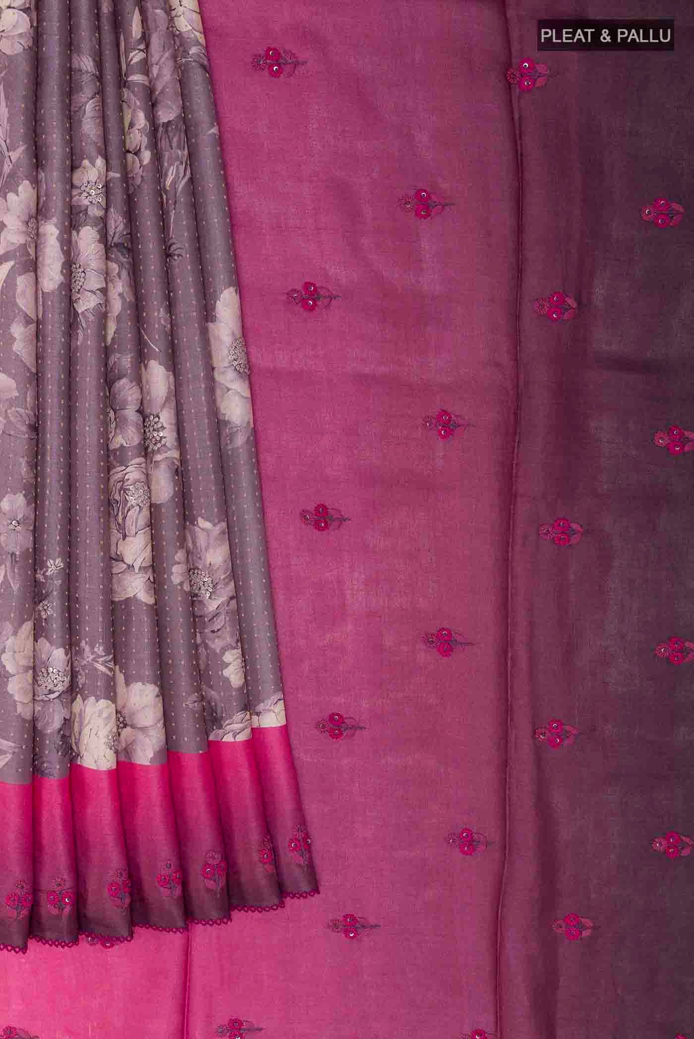 Pleats and pallu of Lilac Tussar Saree with Printed design on the body and Thread Border