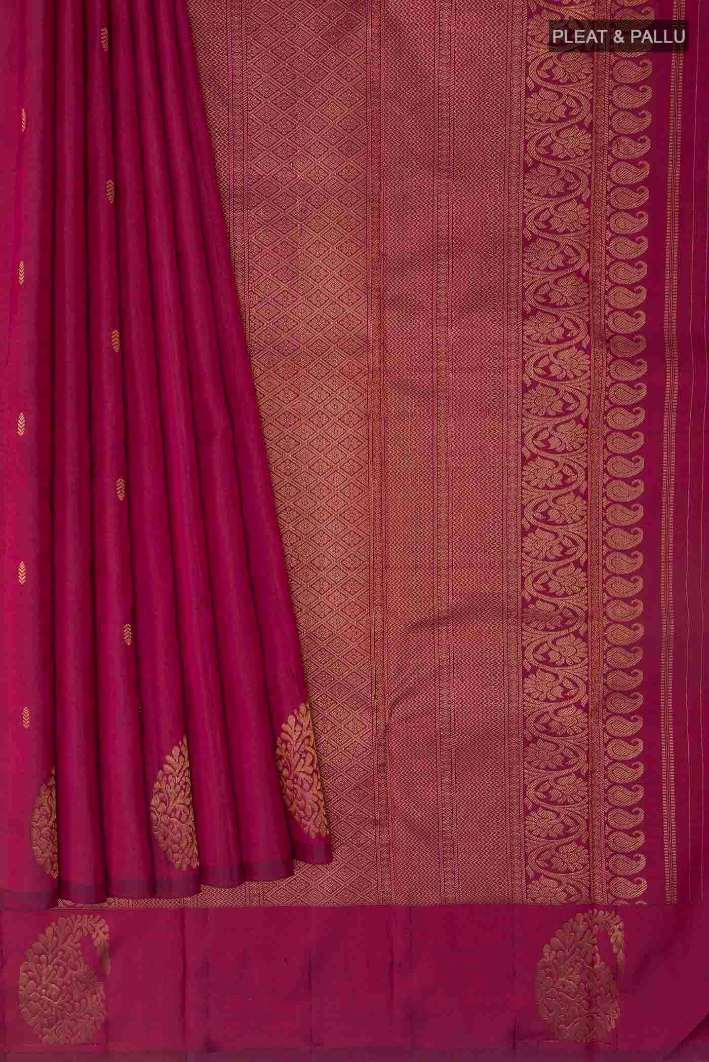 pleats pallu