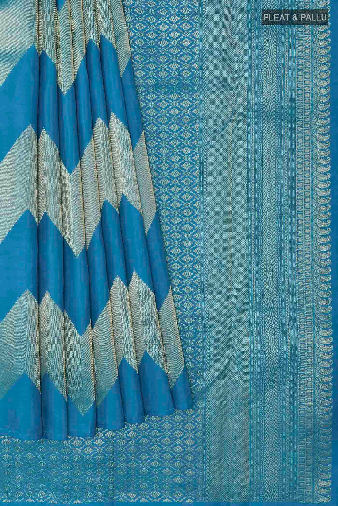 pleats pallu