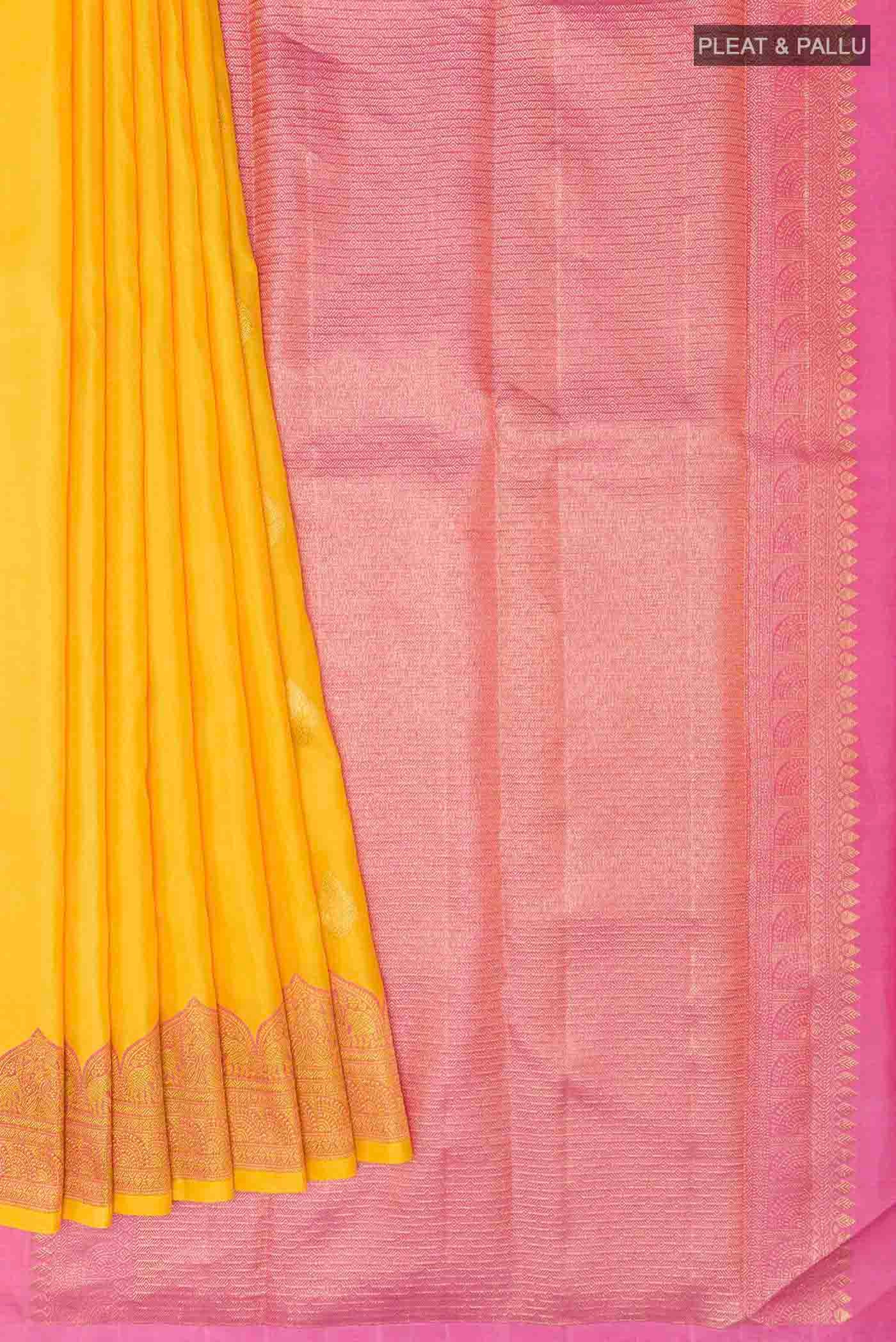 pleats pallu
