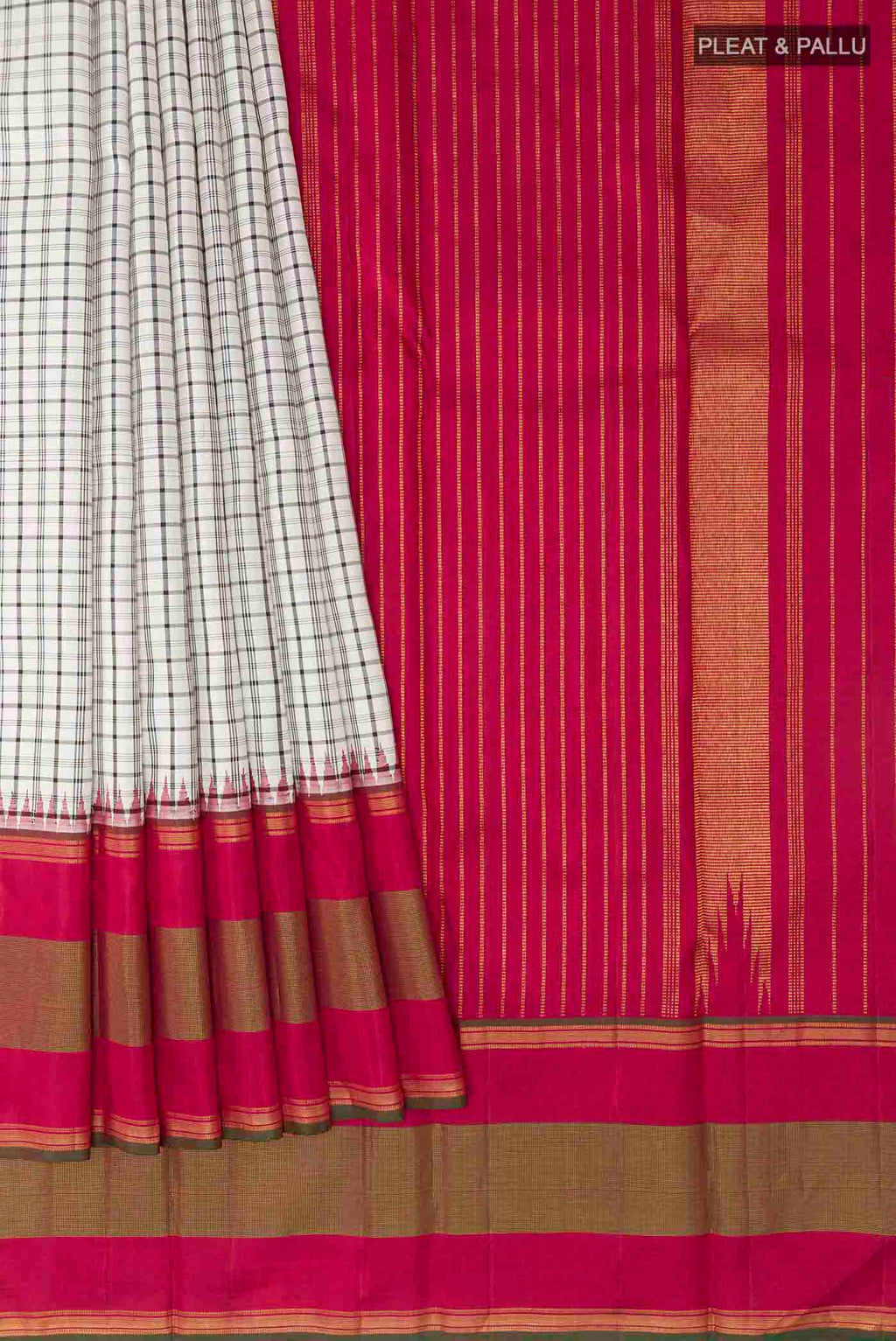 Pleats and pallu of White Kanchipuram Silk Saree with Checked design on the body and Zari Border