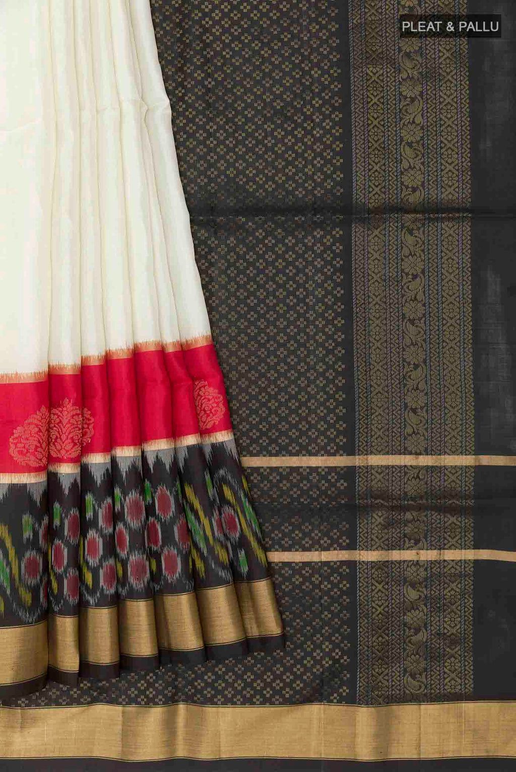 Pleats and pallu of Off White Soft Silk Saree with Plain Body and Zari Border