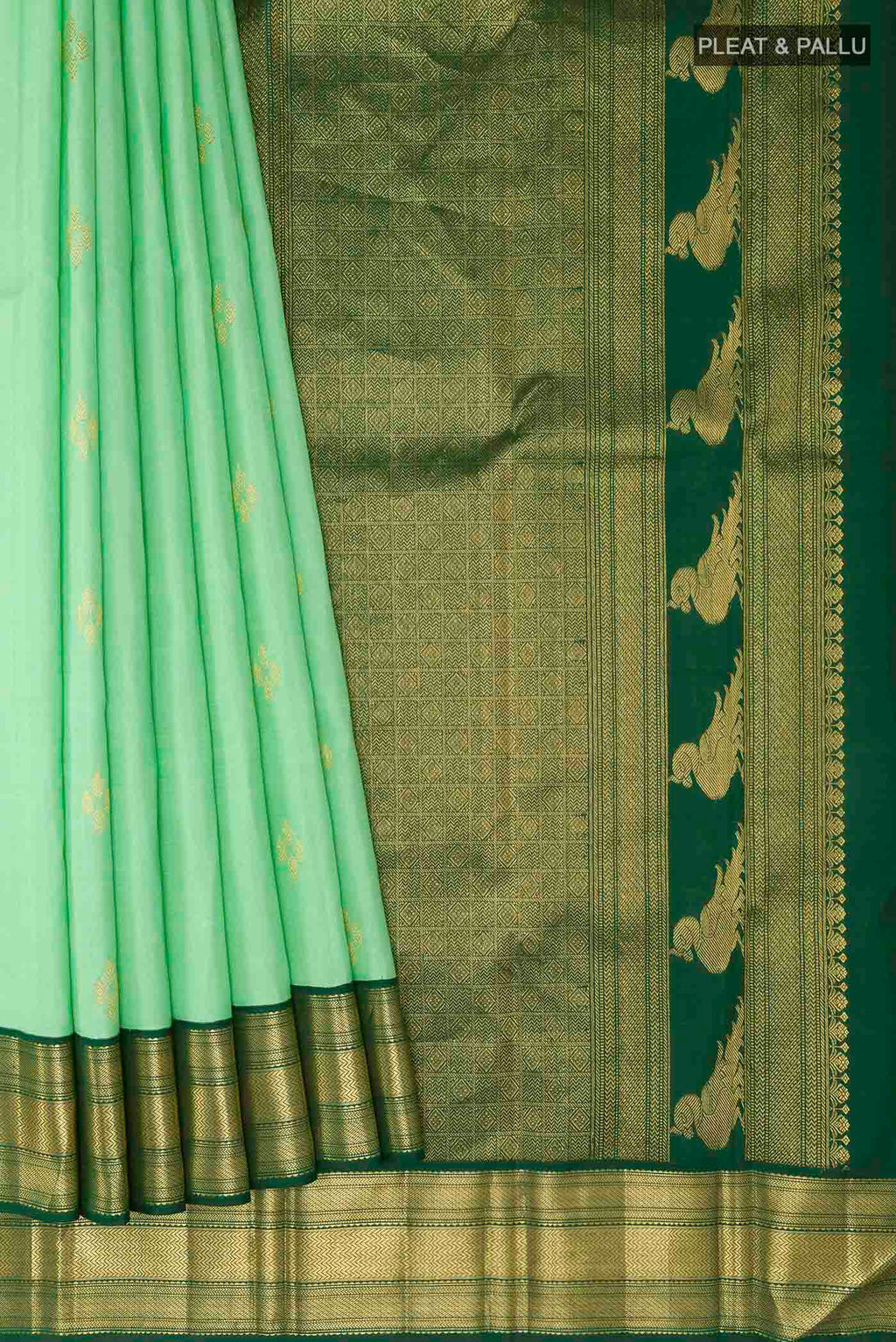 pleats pallu