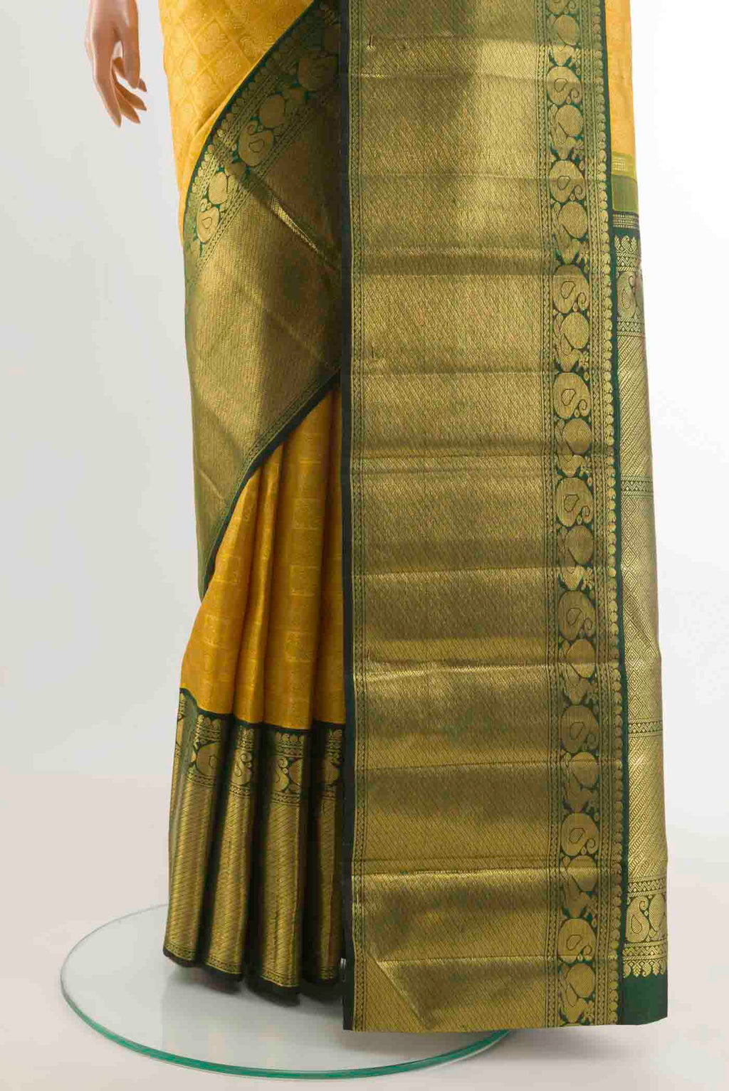Pleats and pallu of Pure Silk Pure Zari Yellow Kanchipuram Saree with Zari Brocade on the body and Zari Border