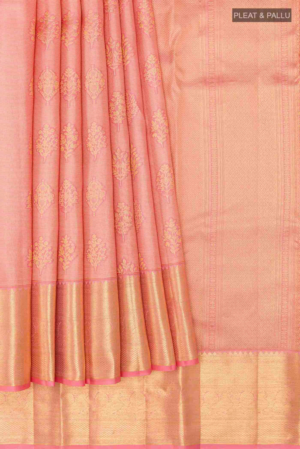 pleats pallu