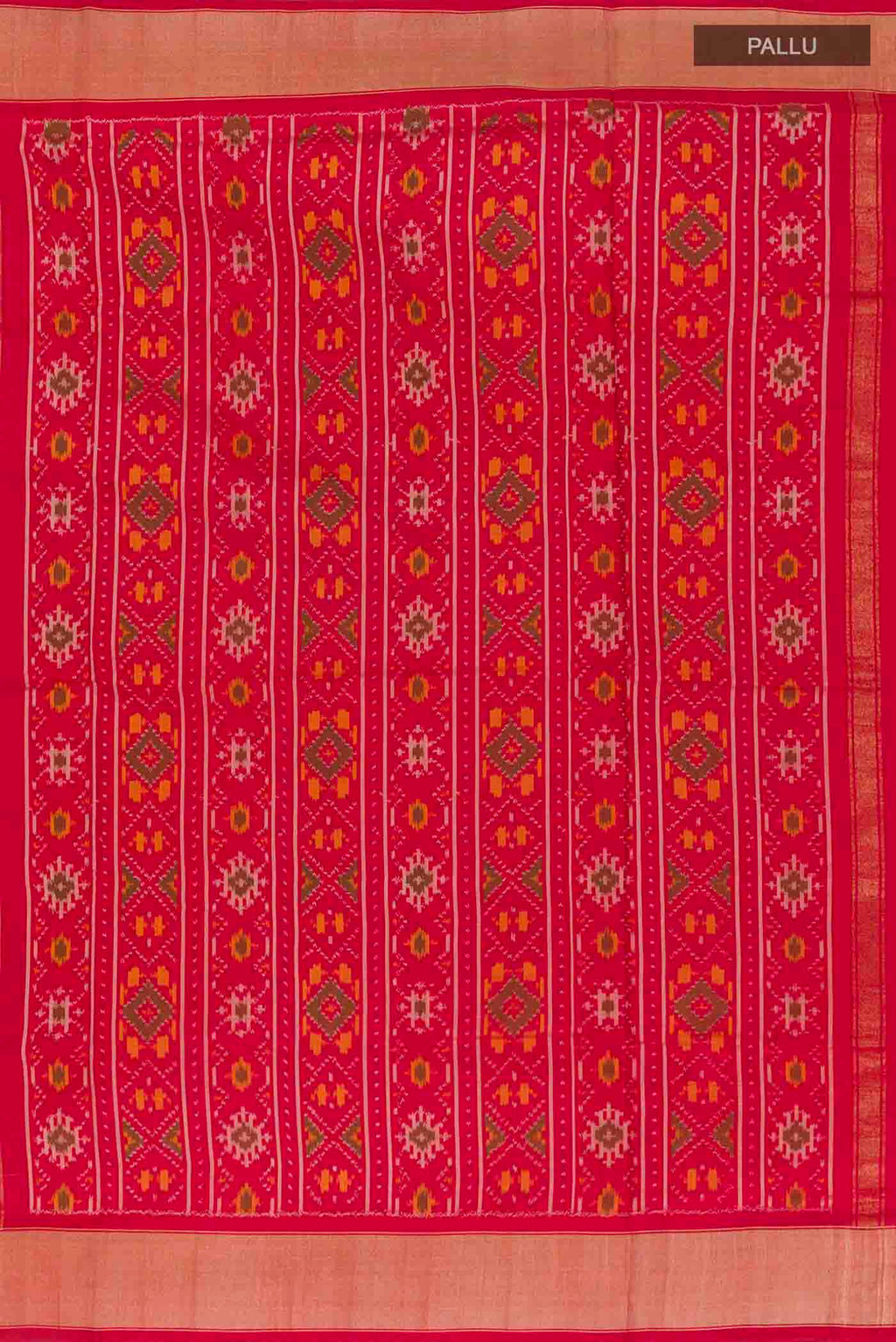 Close up image of the pallu of Cream Pochampally Silk Saree with Pure Ikat on the body and Zari Border