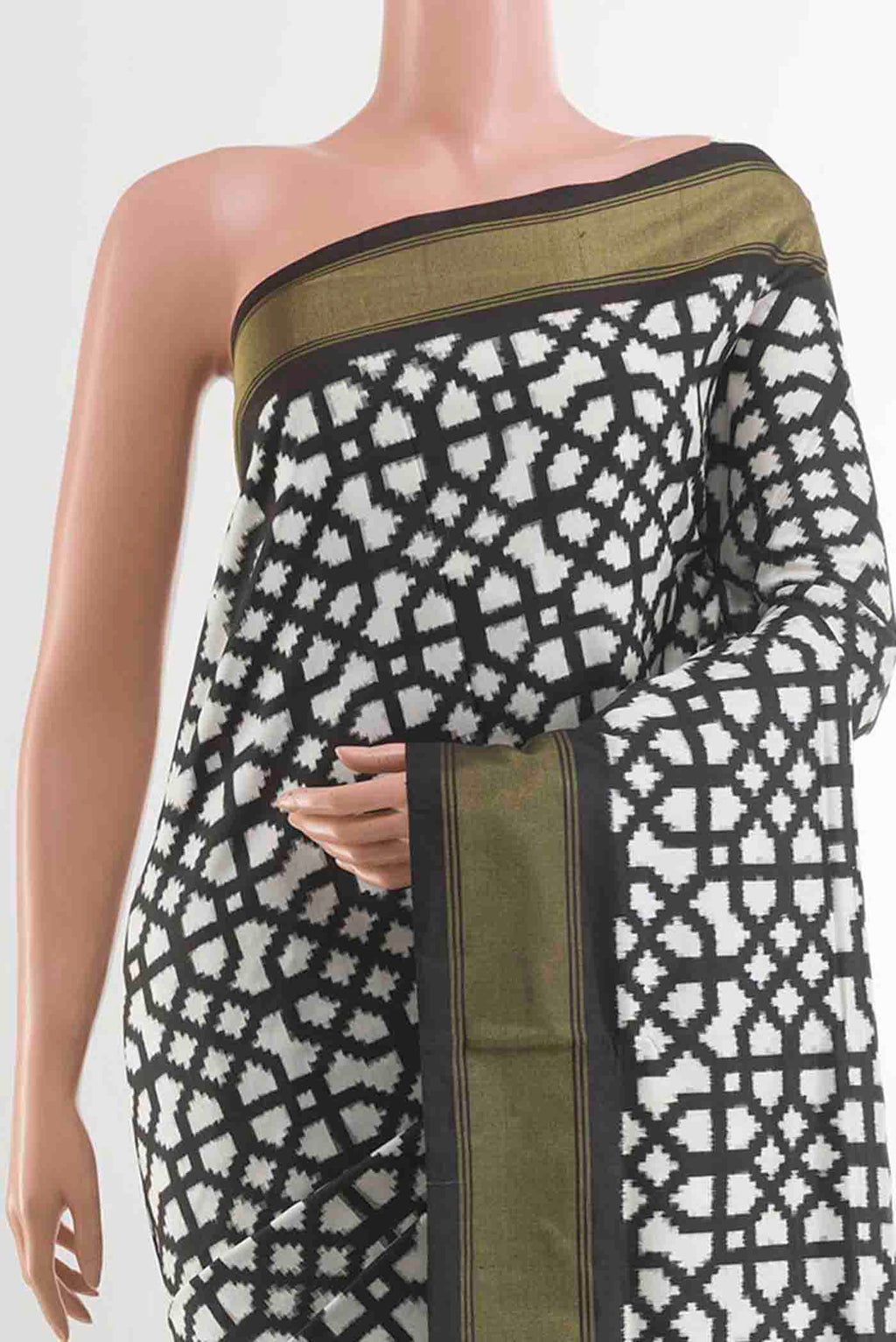 Border image of Off White Pochampally Silk Saree with Pure Ikat on the body and Zari Border