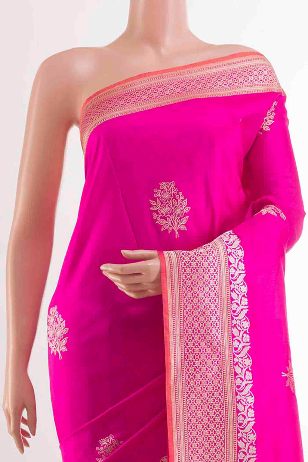 Border image of Pink Banarasi Silk Saree with Zari Butta on the body and Zari Border