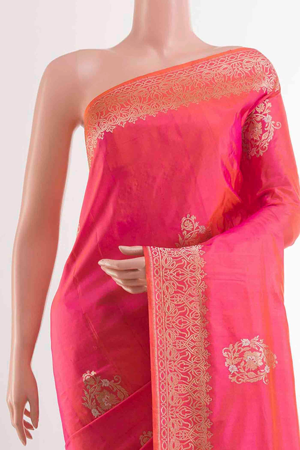 Border image of Pink Dual Tone Banarasi Silk Saree with Zari Butta on the body and Zari Border