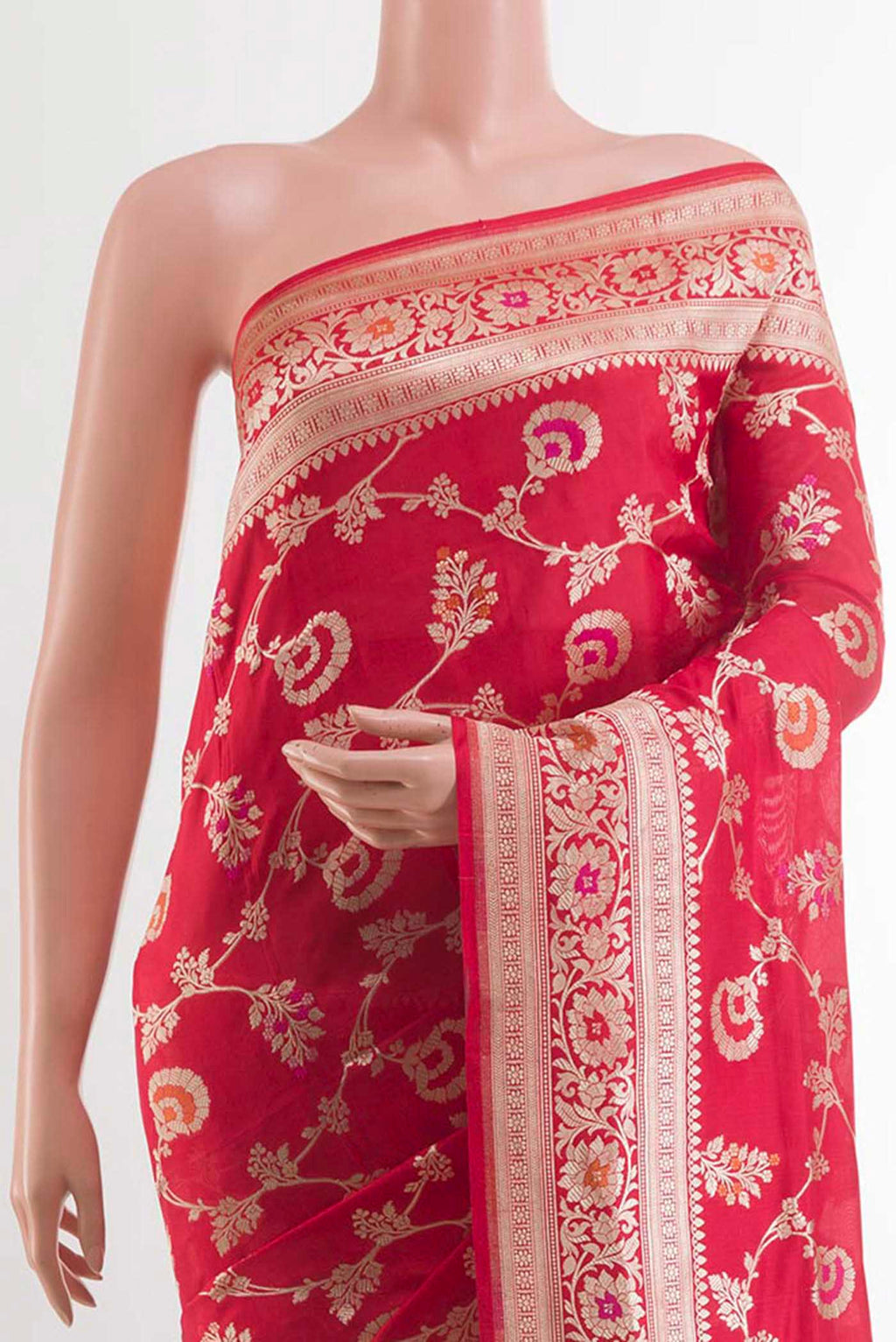 Border image of Red Banarasi Silk Saree with Zari Brocade on the body and Zari Border. 