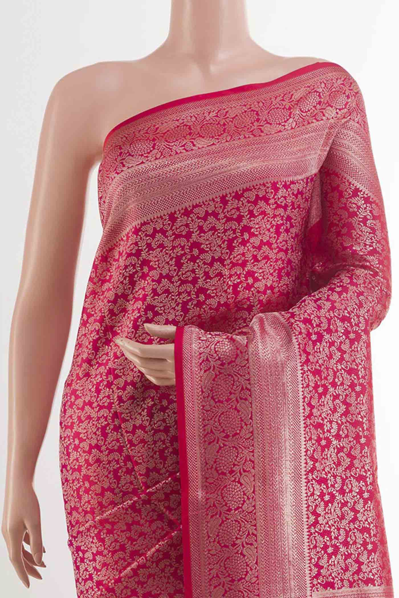 Border image of Red Kanchipuram Silk Saree with Zari Brocade on the body and Zari Border. 