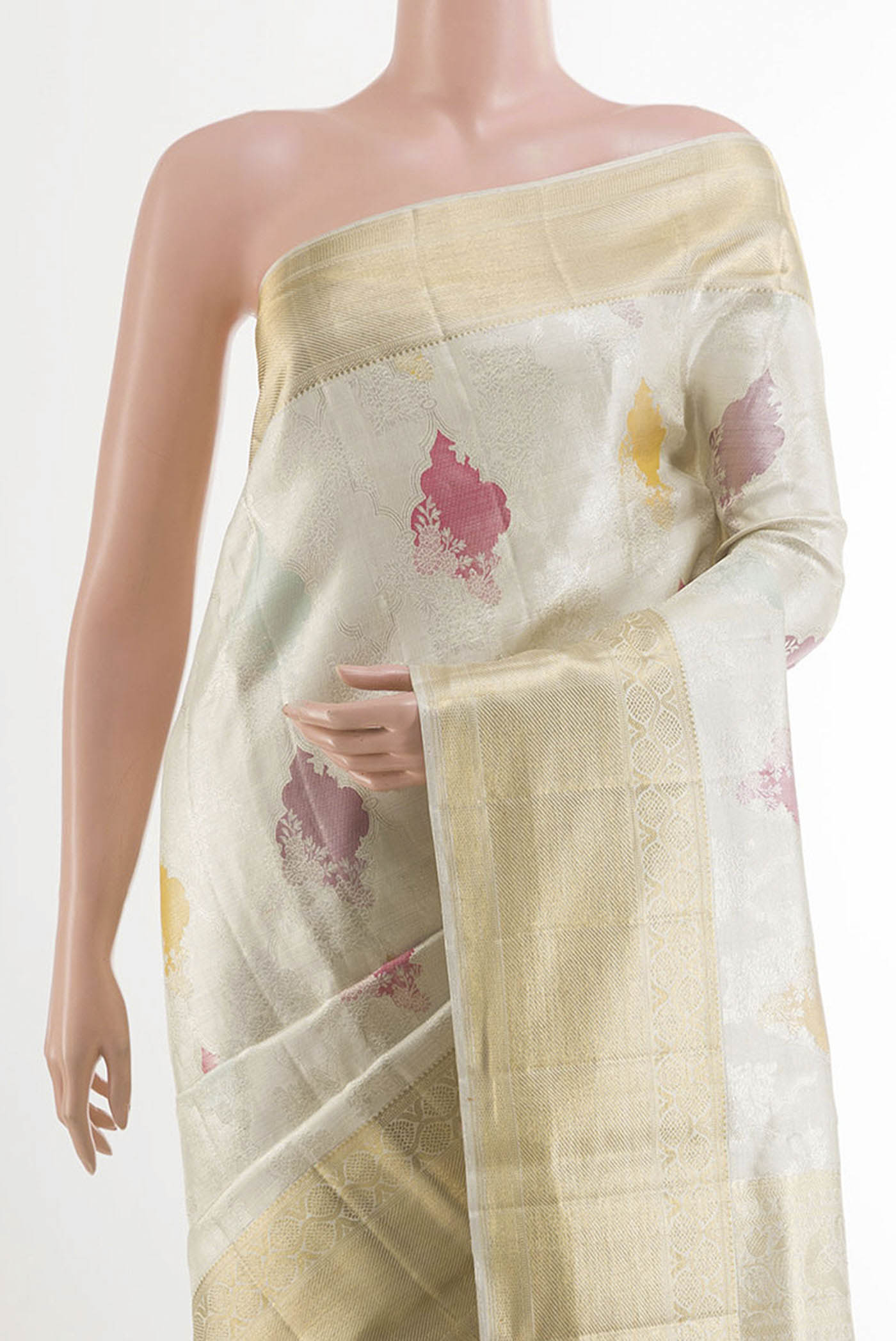 Border image of Pure Silk Pure Zari Off White Kanjivaram Tissue Saree with Zari Brocade on the body and Zari Border. 