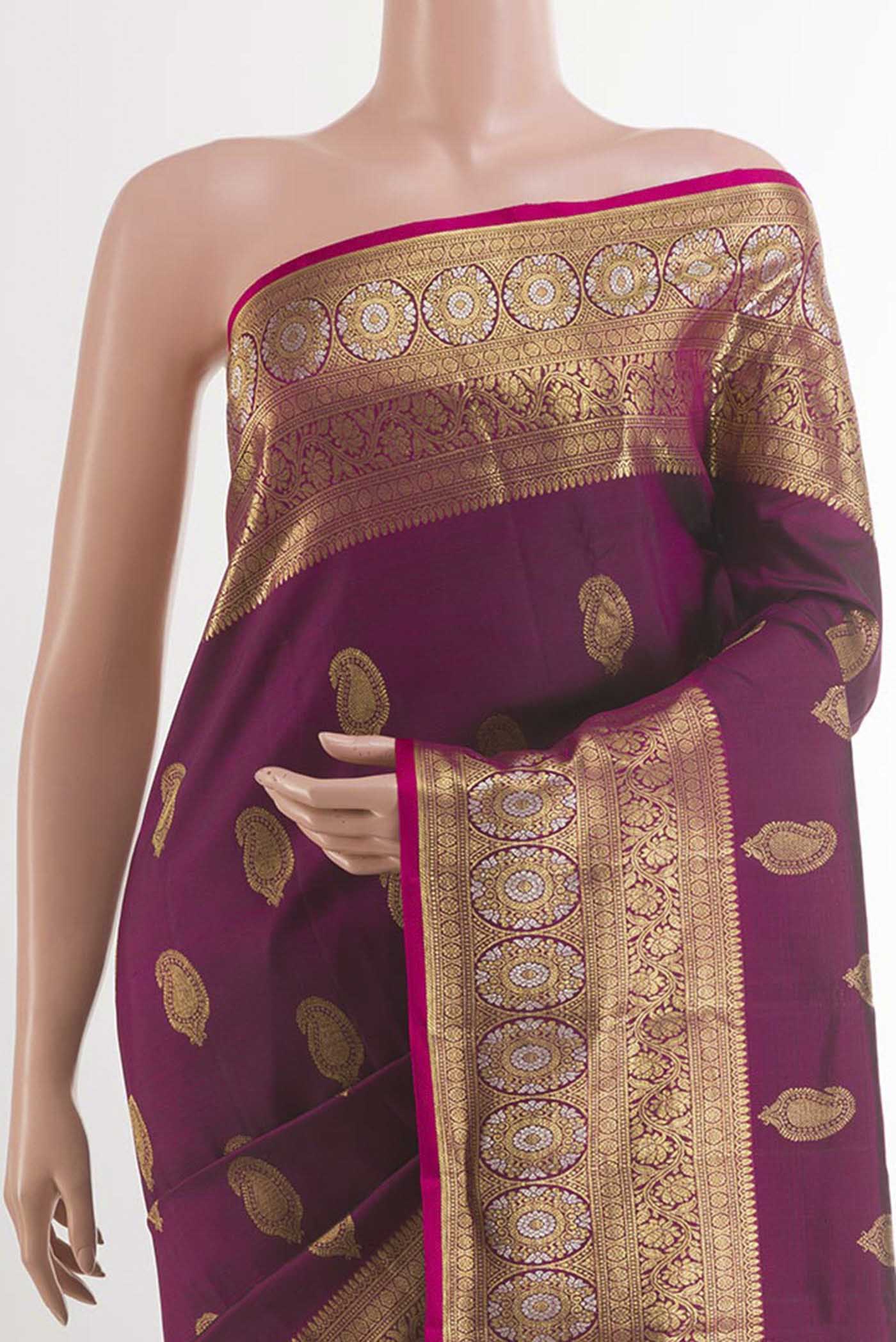 Border image of Purple Kanjivaram Silk Saree with Zari Butta on the body and Zari Border. 
