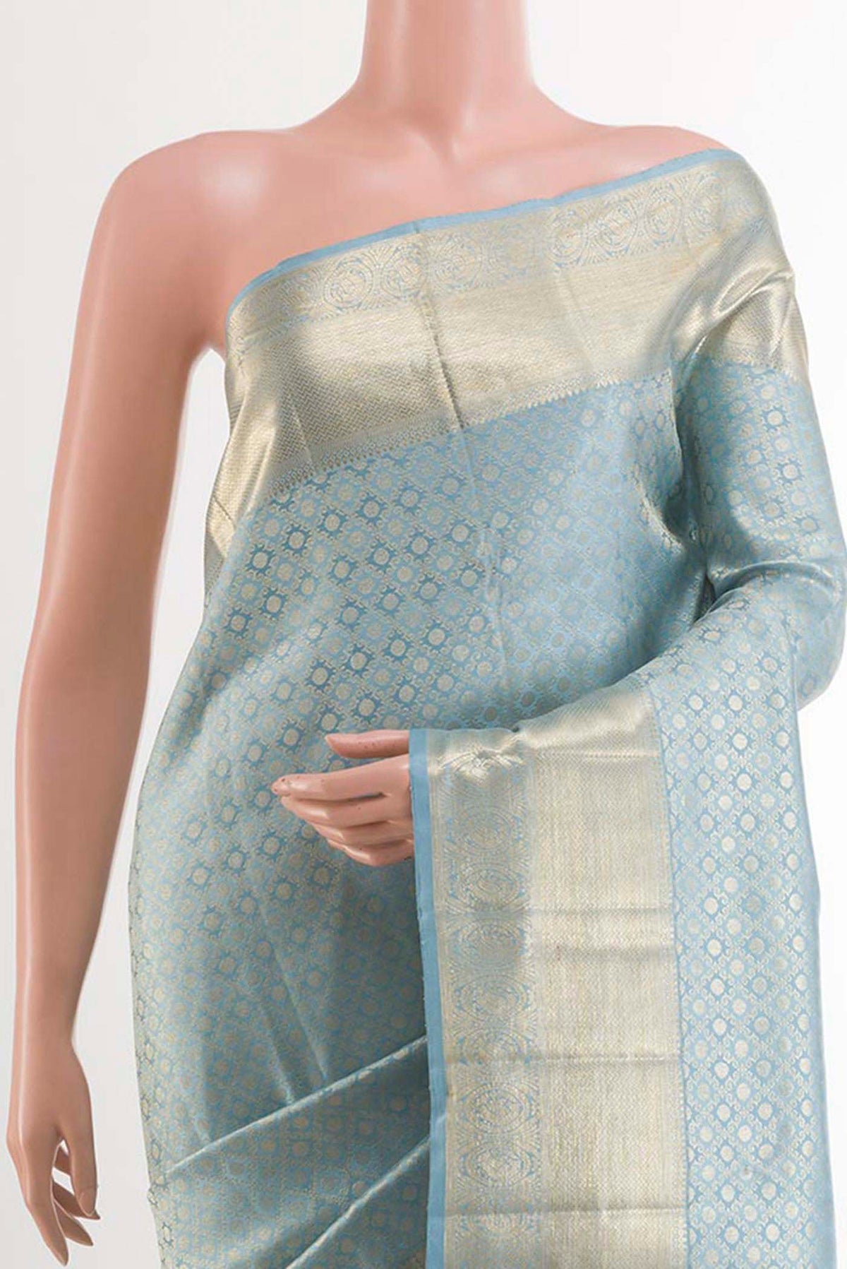 Border image of Blue Kanchipuram Silk Saree with Zari Brocade on the body and Zari Border. 