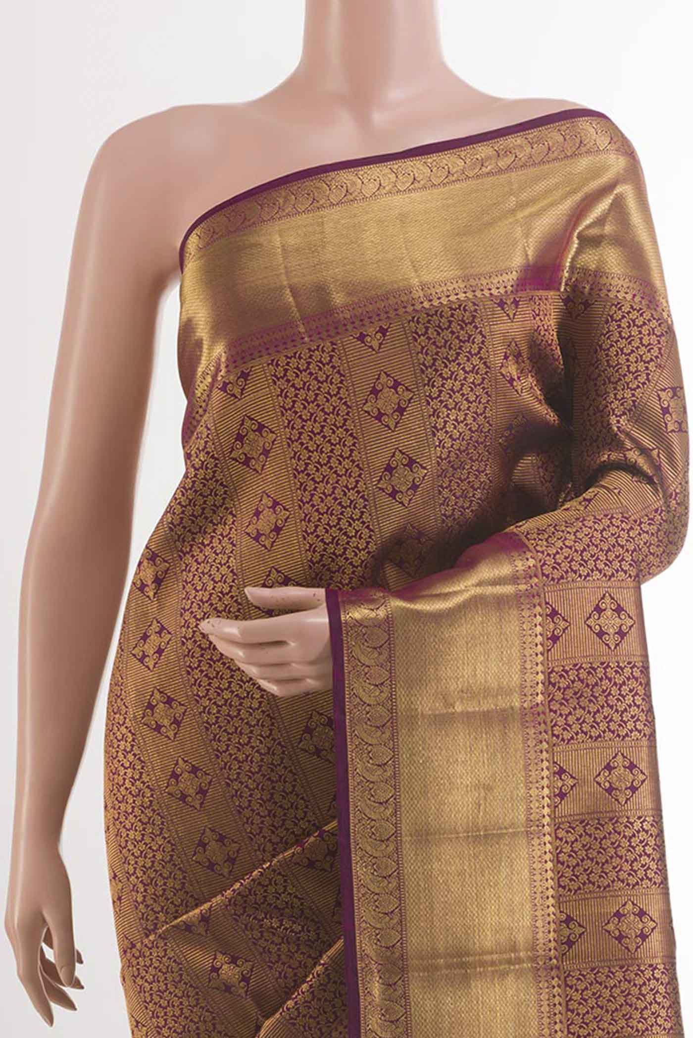 Border image of Purple Kanchipuram Silk Saree with Zari Brocade on the body and Zari Border. 