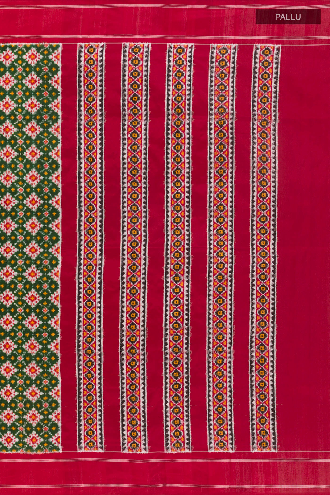 Close up image of the pallu of Green Pochampally Silk Saree with Pure Ikat on the body and Plain Border. 