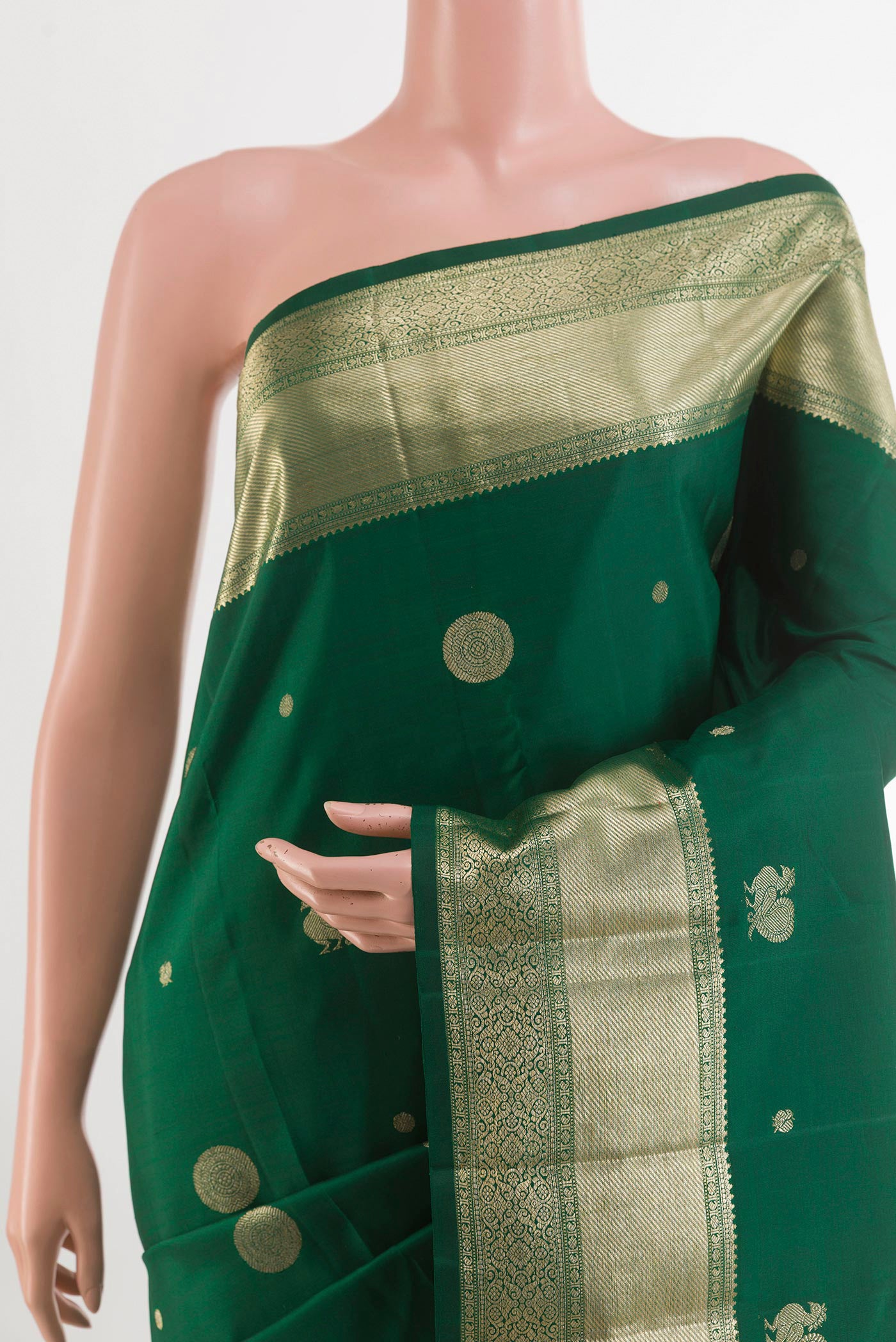Border image of Green Kanjivaram Silk Saree with Zari Butta on the body and Zari Border. 