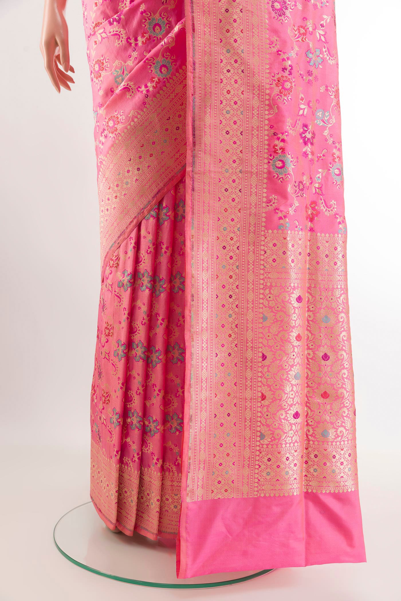 Pleats and pallu of Pink Banarasi Silk Saree with Zari Brocade on the body and Zari Border. 