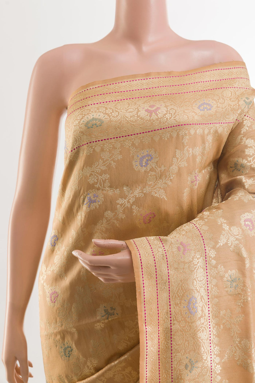 Border image of Peach Banarasi Tussar Silk Saree with Zari Brocade on the body and Zari Border. 