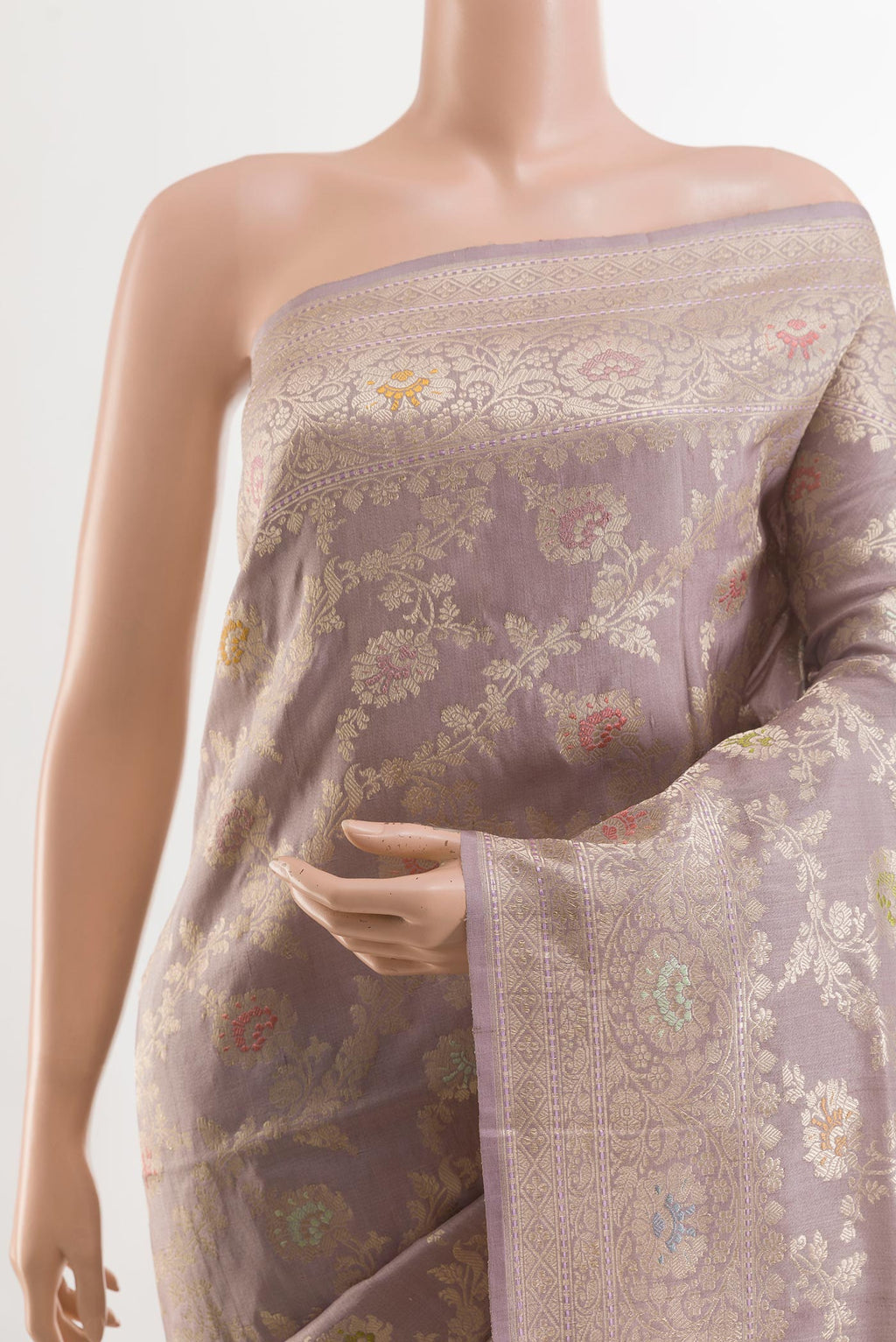 Border image of Lavender Banarasi Tussar Silk Saree with Zari Brocade on the body and Zari Border. 