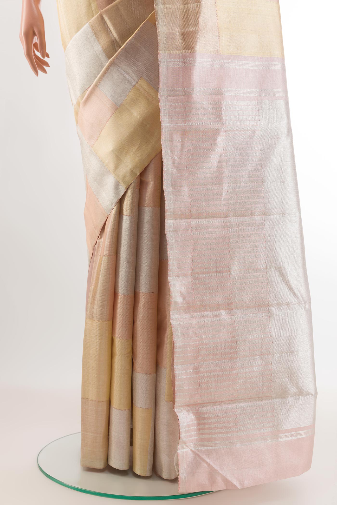 Pleats and pallu of Pure Silk Pure Zari Imperial Pink Kanjivaram Saree with Zari Brocade on the body and Zari Border. 