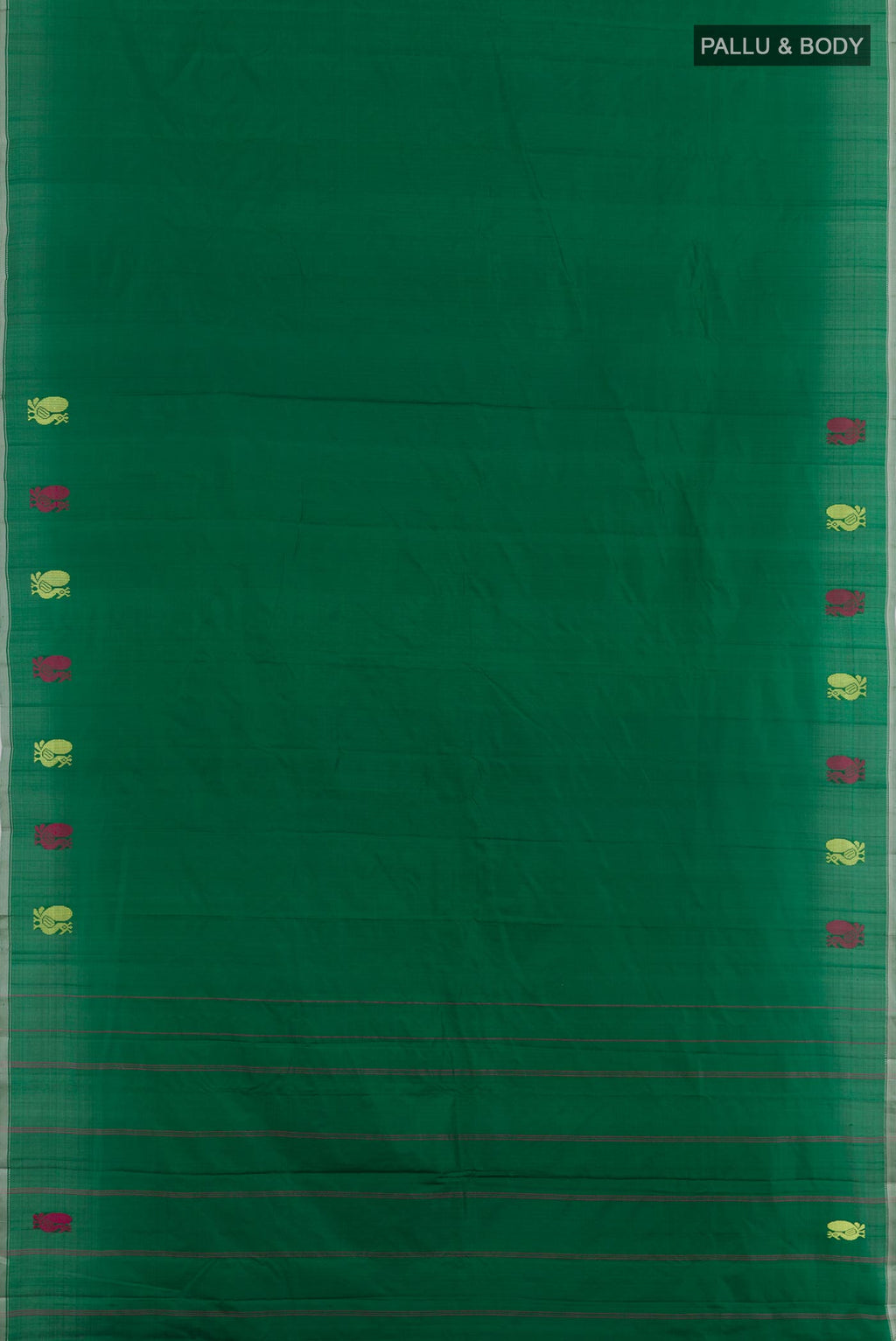Flat view of Green Kanchipuram Silk Saree with Plain Body and Thread Border. 