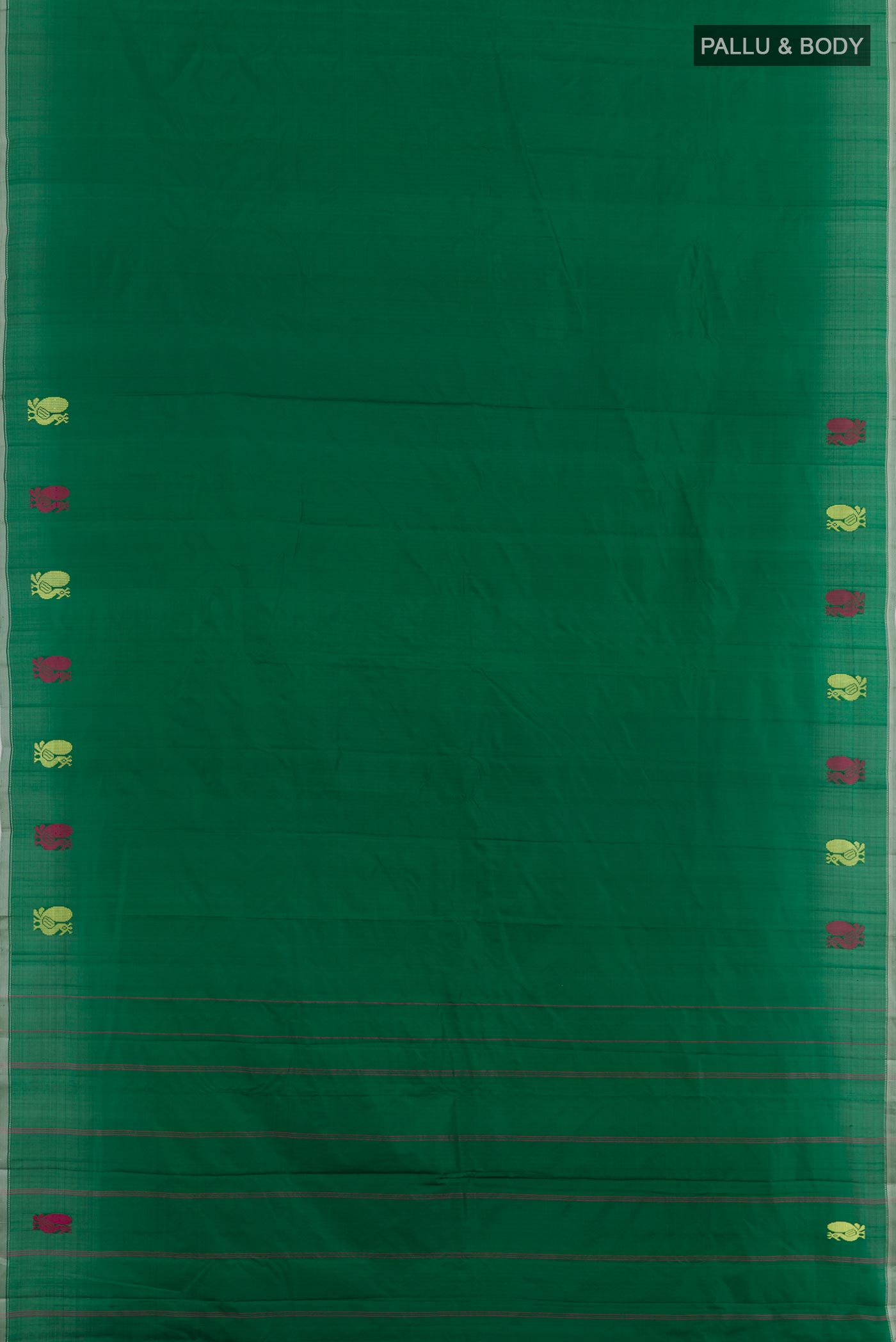 Flat view of Green Kanchipuram Silk Saree with Plain Body and Thread Border. 