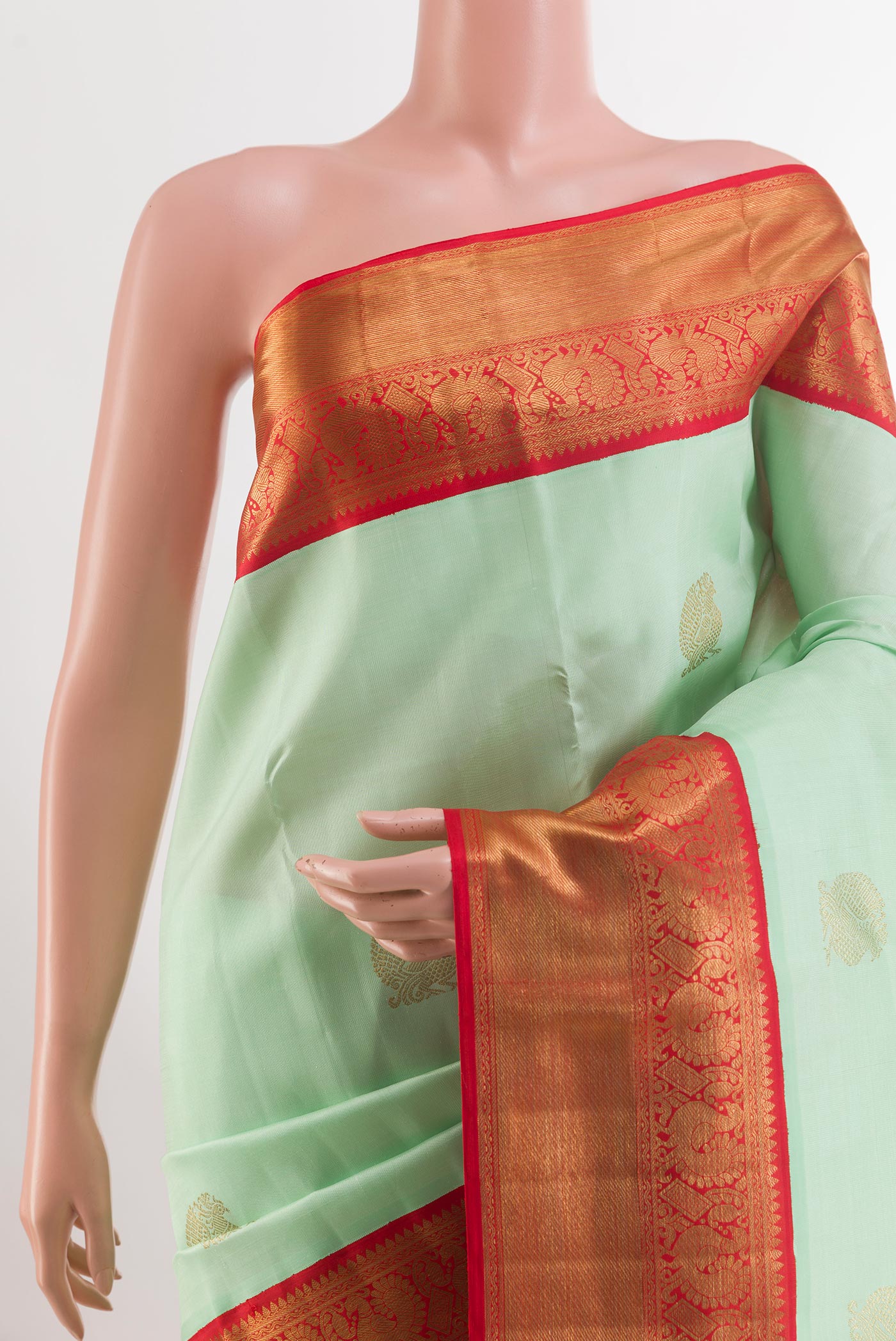 Border image of Pista Green Kanchipuram Silk Saree with Zari Butta on the body and Zari Border. 