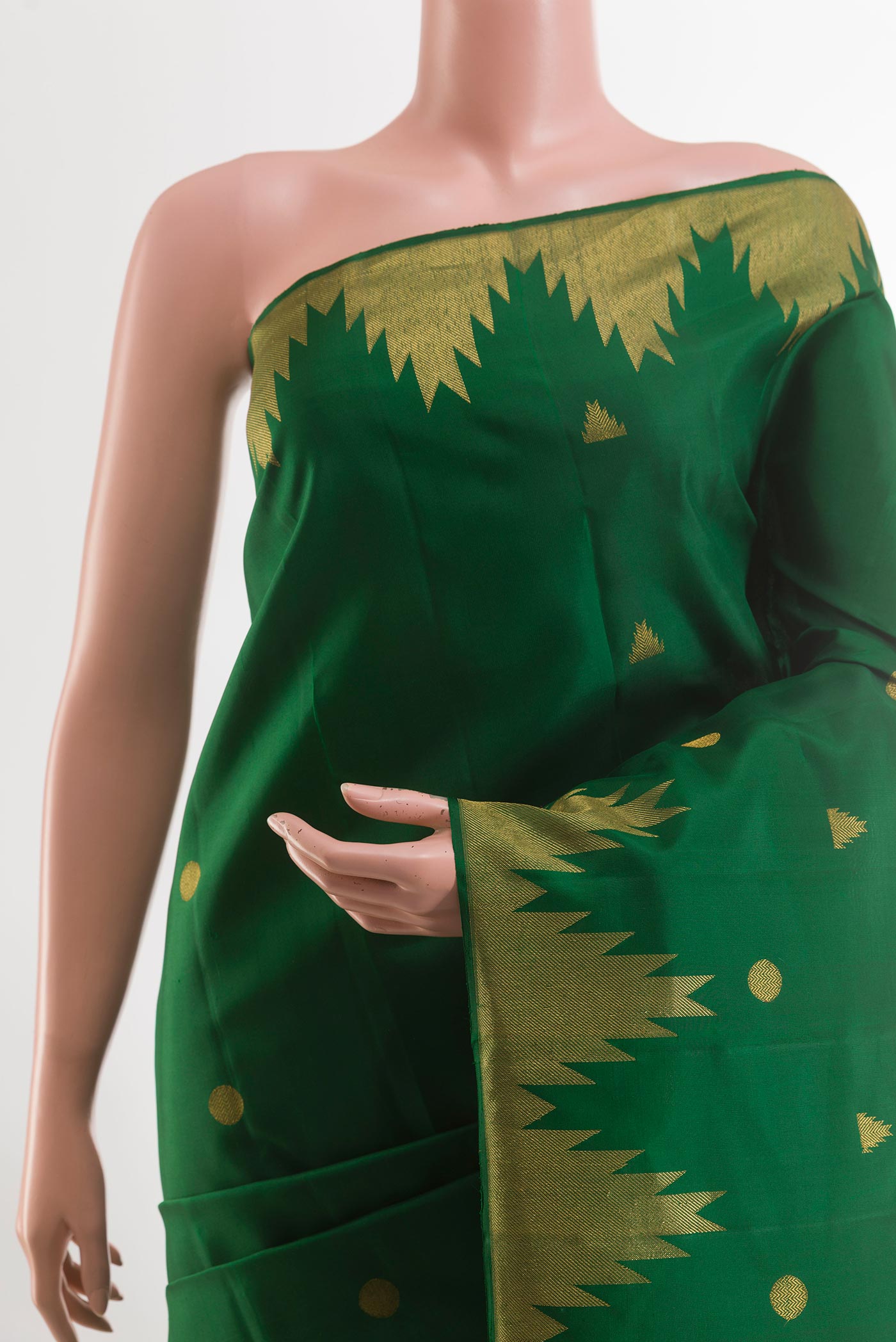 Border image of Green Kanjivaram Silk Saree with Zari Butta on the body and Zari Border. 